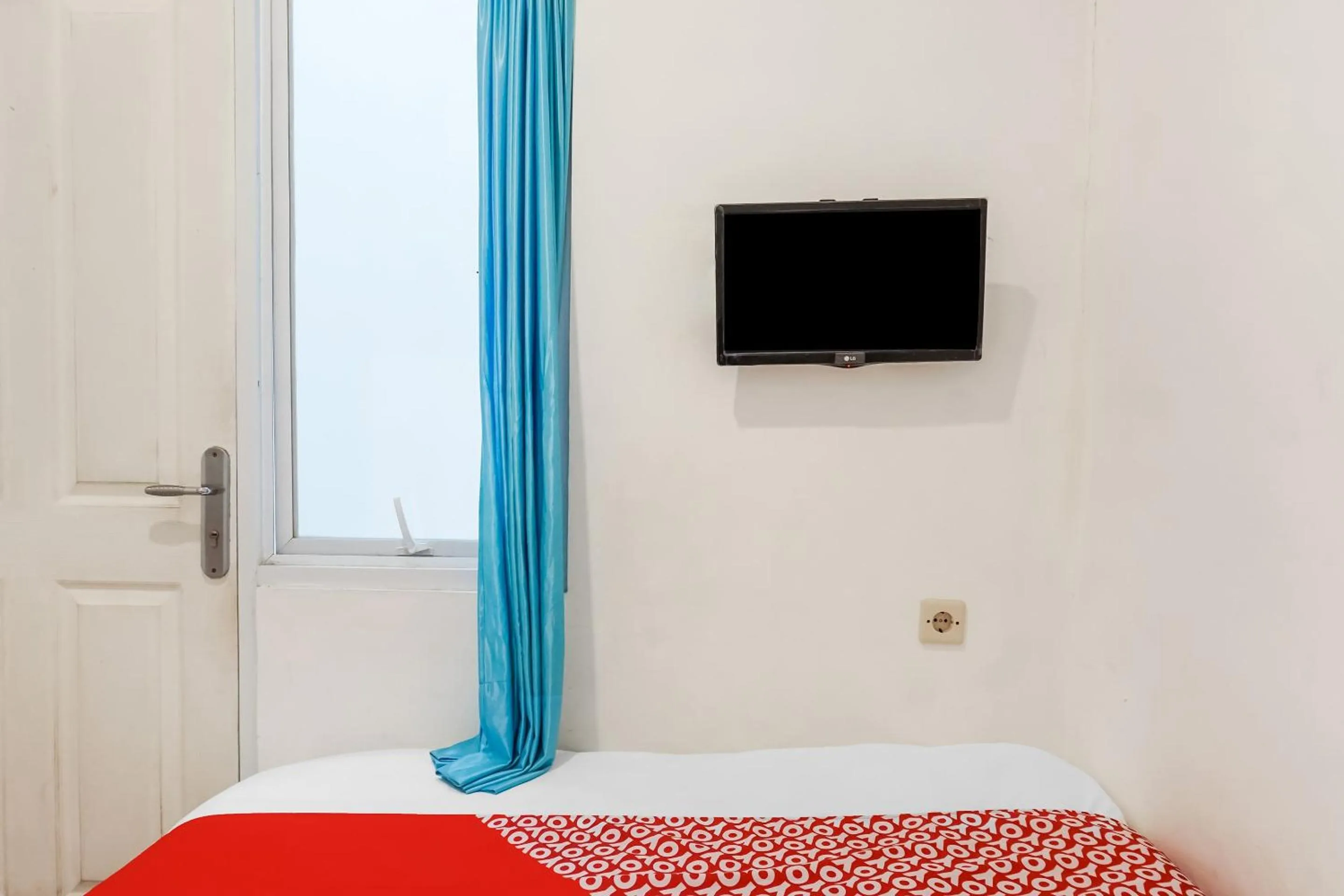 Bedroom in Super OYO 91074 Stariez Senen Syariah