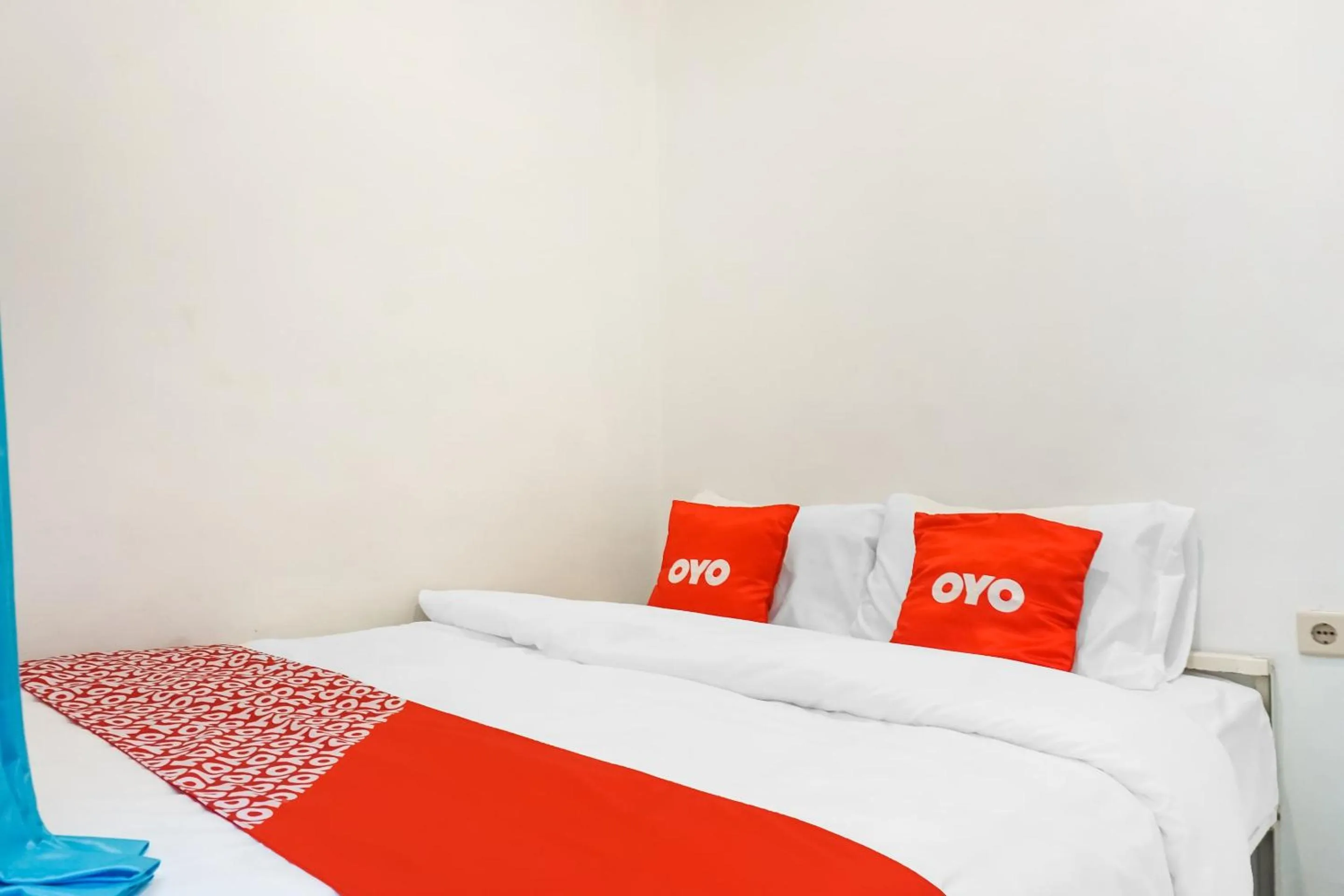 Bedroom in Super OYO 91074 Stariez Senen Syariah