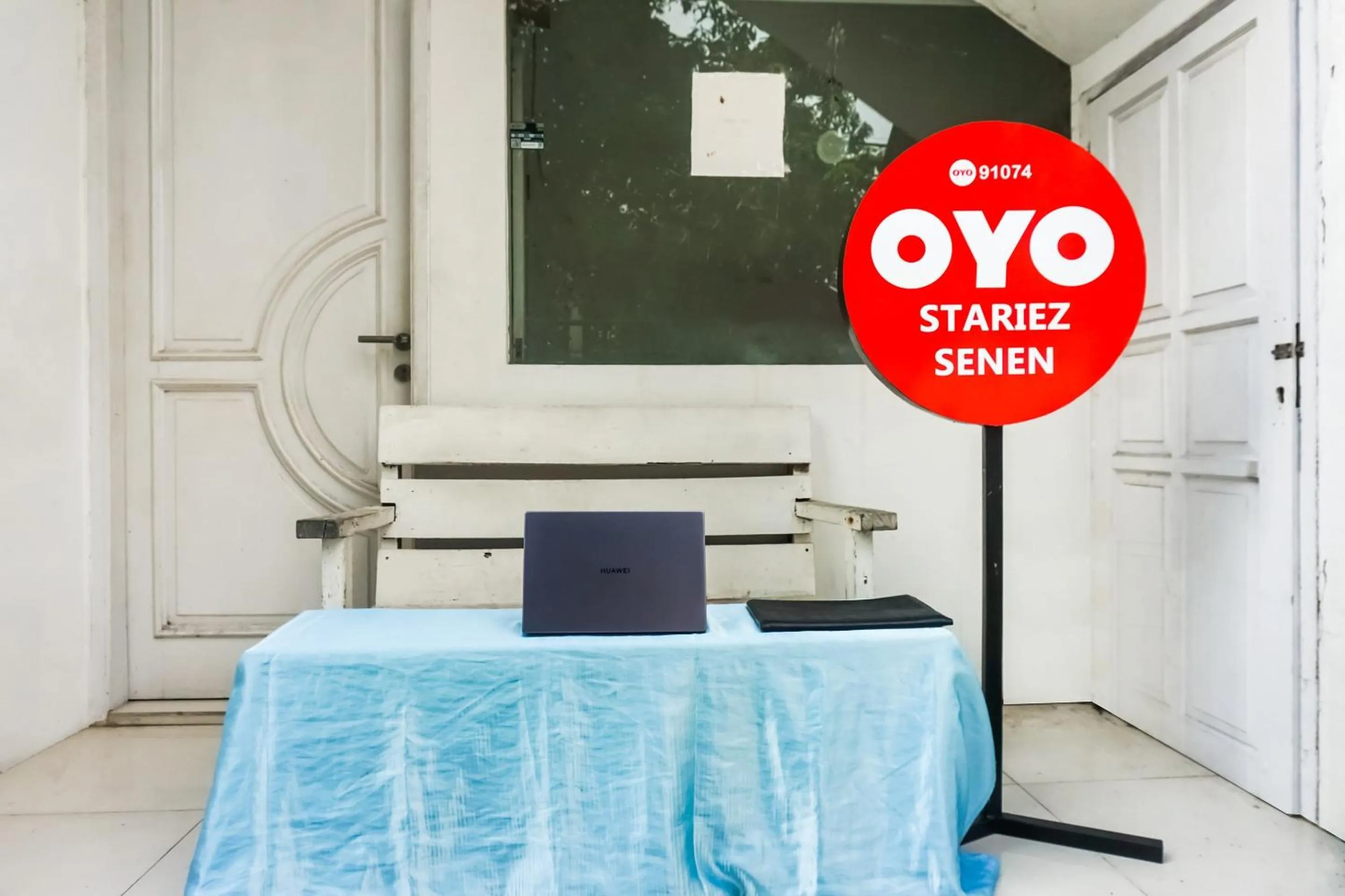 Lobby or reception in Super OYO 91074 Stariez Senen Syariah