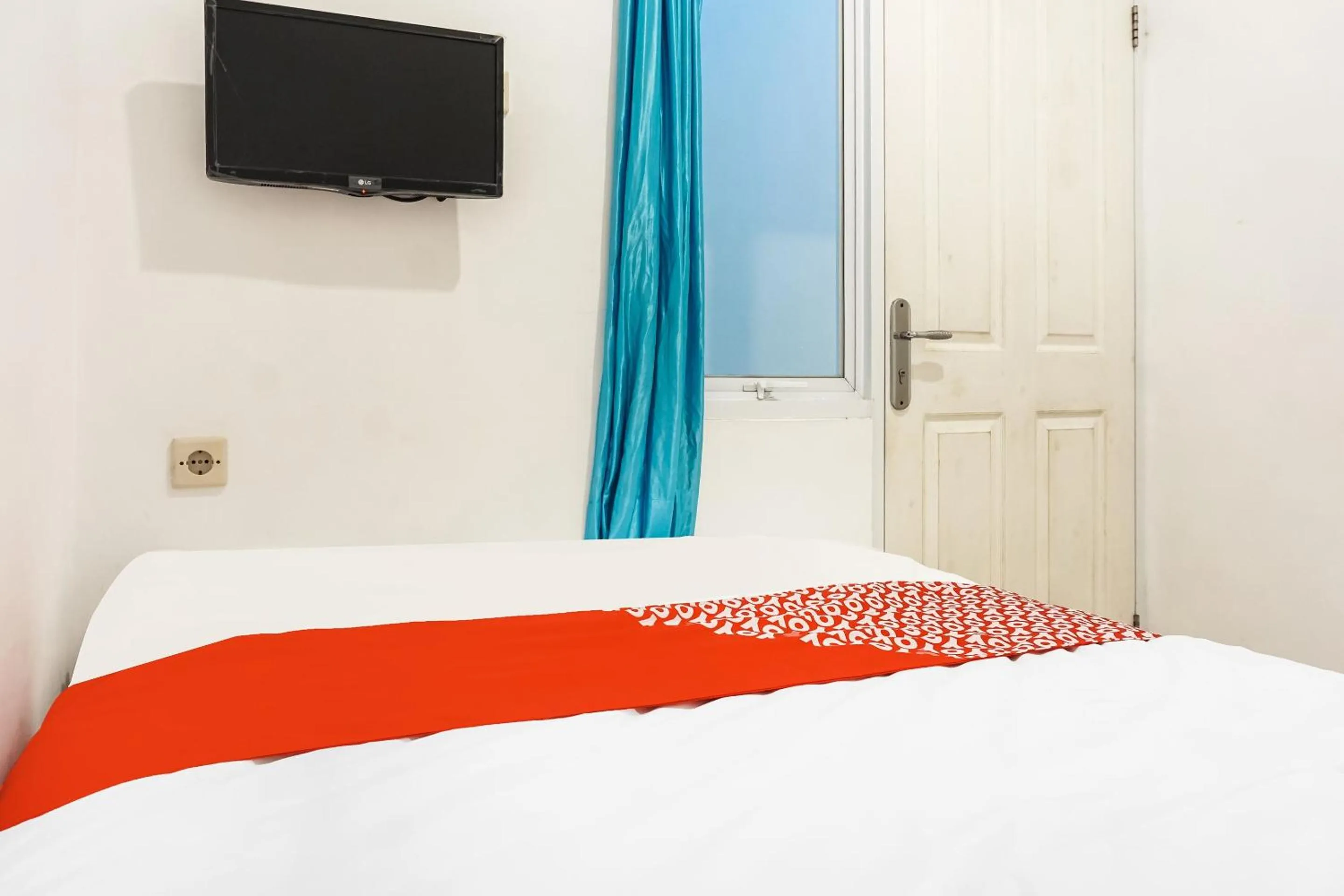 Bedroom in Super OYO 91074 Stariez Senen Syariah