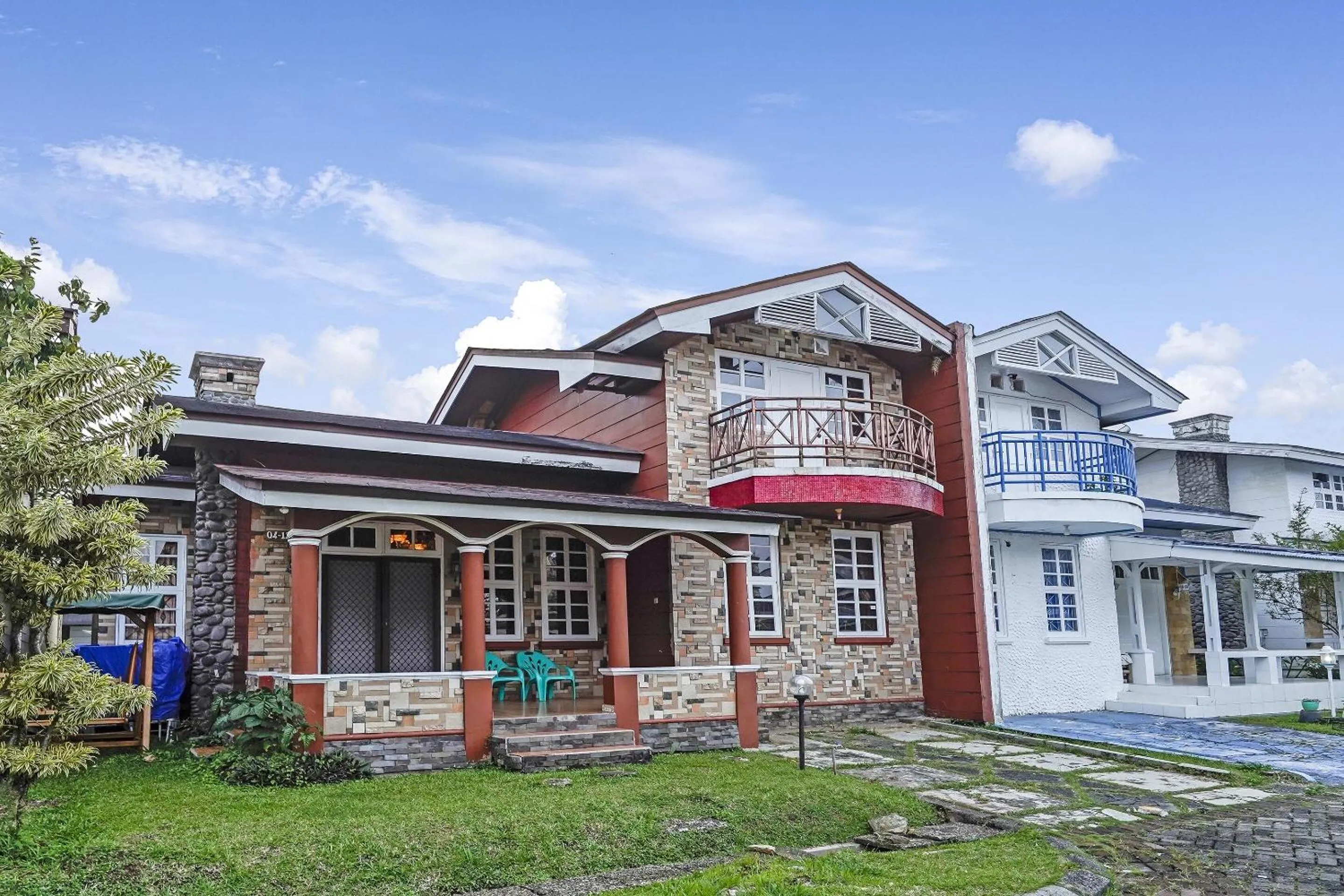 Facade/entrance in SPOT ON 91107 Villa Galaxy Resort