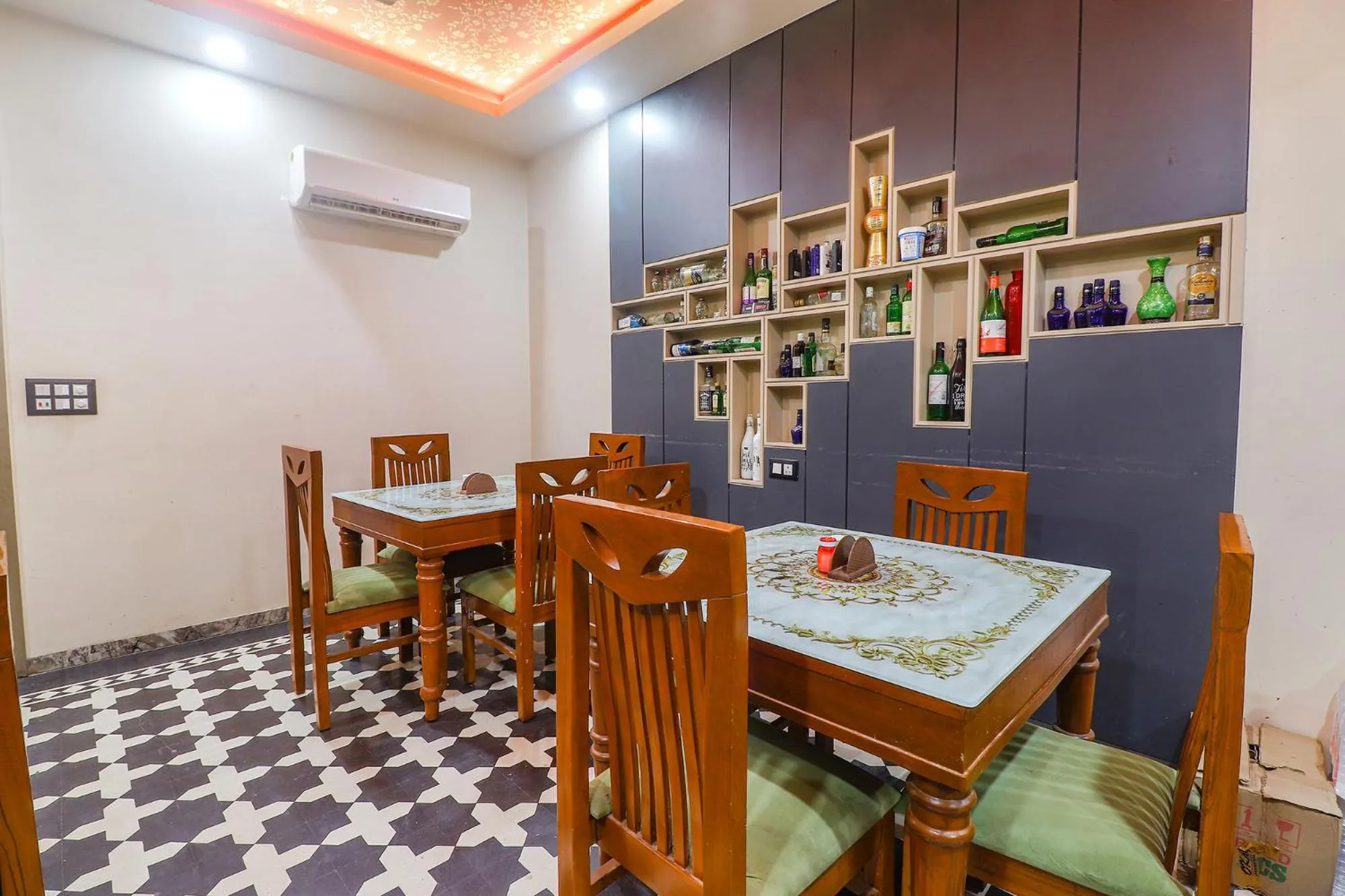 Dining area in Via Be Happy