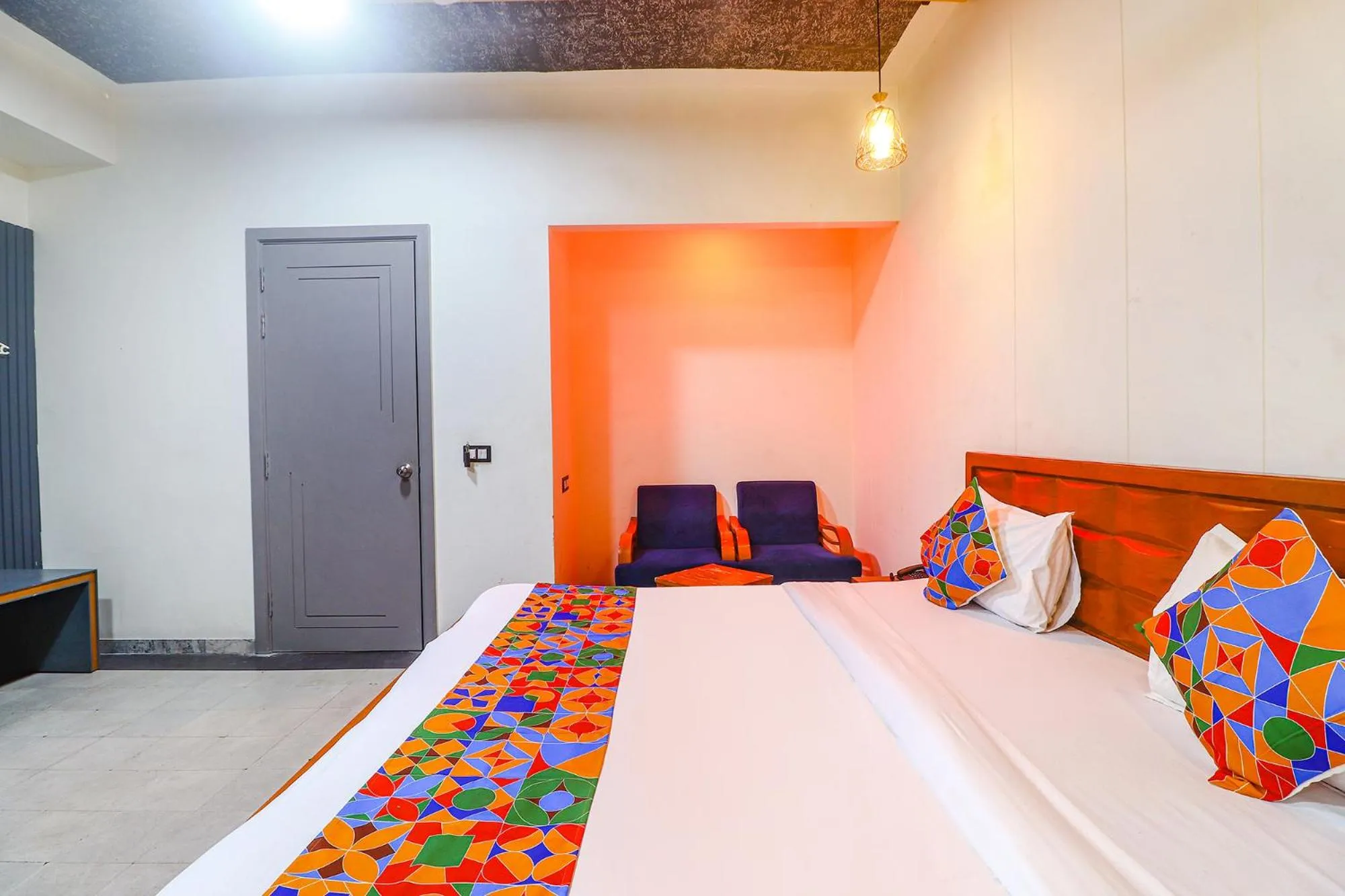 Bedroom, Bed in Via Be Happy