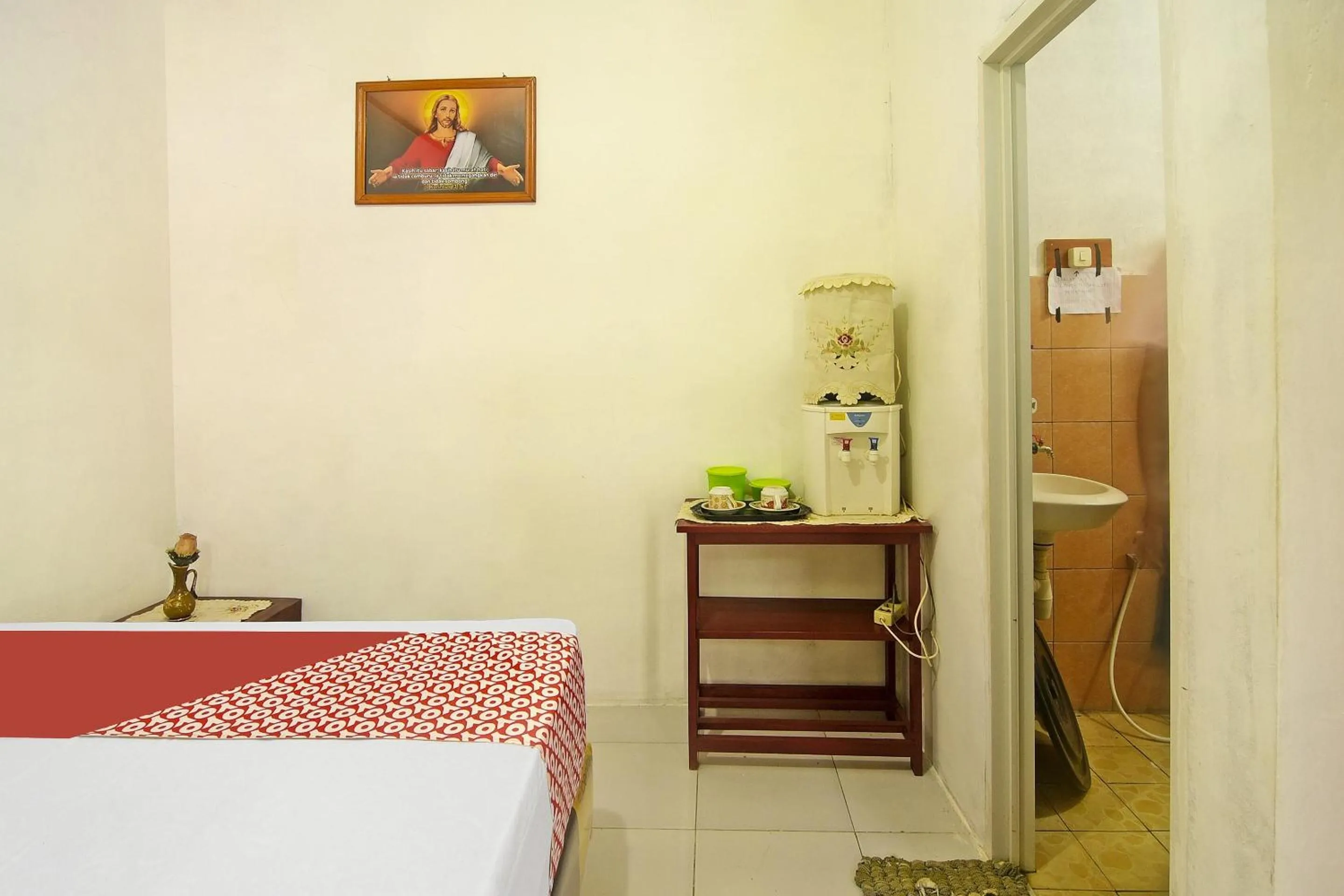 Bedroom in Hotel O Desa Wisata Marinsow Near Gereja Pantekosta Marinsow