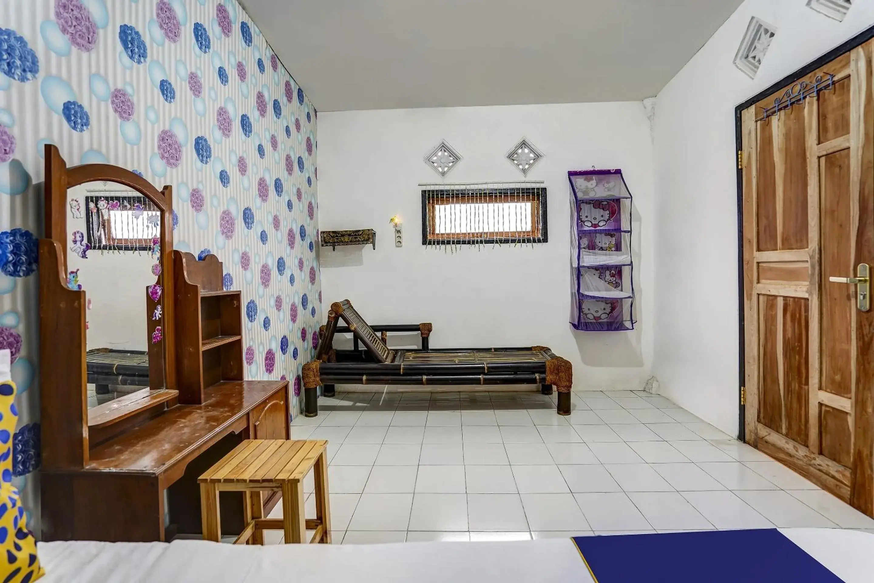 Bedroom in Hotel O Syariah Desa Wisata Lembah Gunung Tumpeng Bedroom in Hotel O Syariah Desa Wisata Lembah Gunung Tumpeng