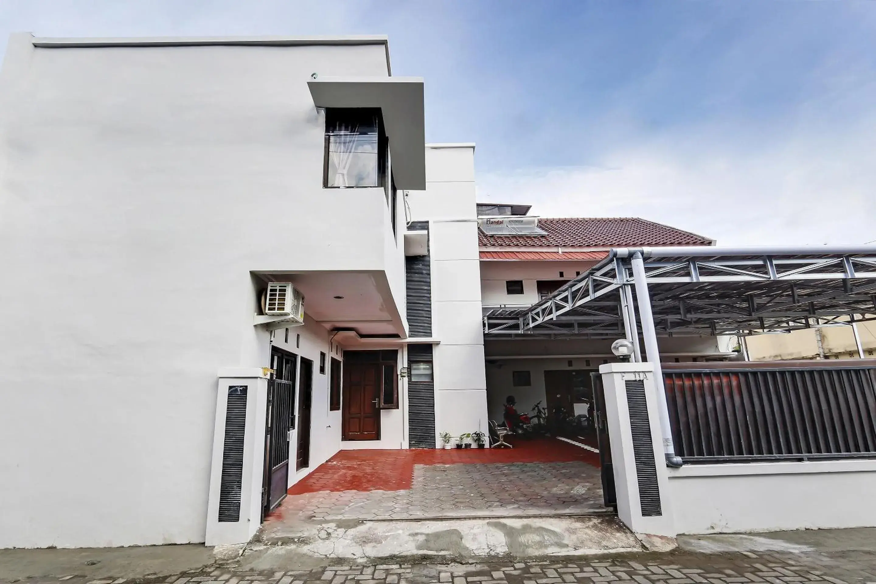 Facade/entrance in Hotel O Nathania Exclusive Facade/entrance in Hotel O Nathania Exclusive