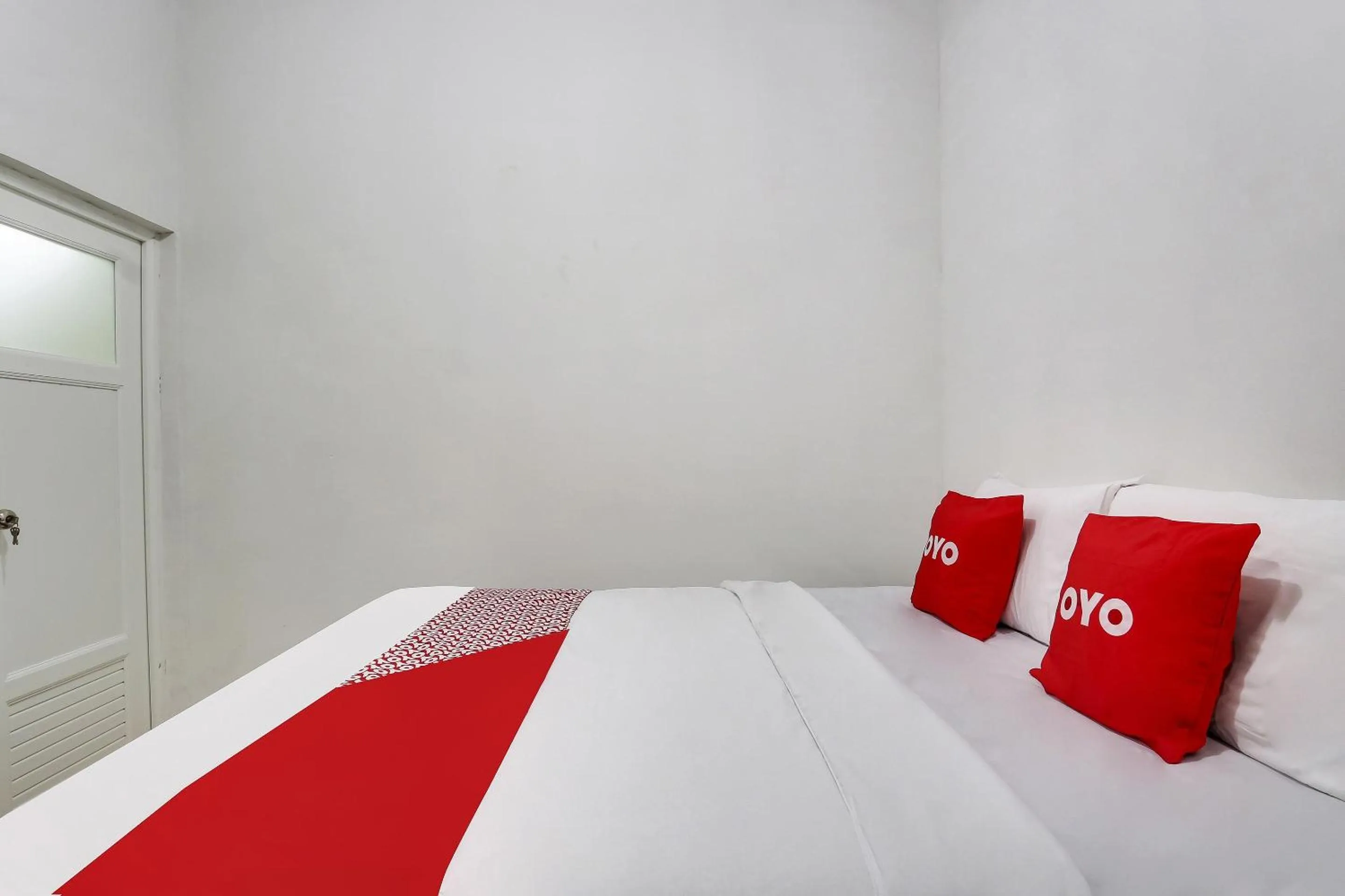 Bedroom, Bed in Hotel O Nathania Exclusive