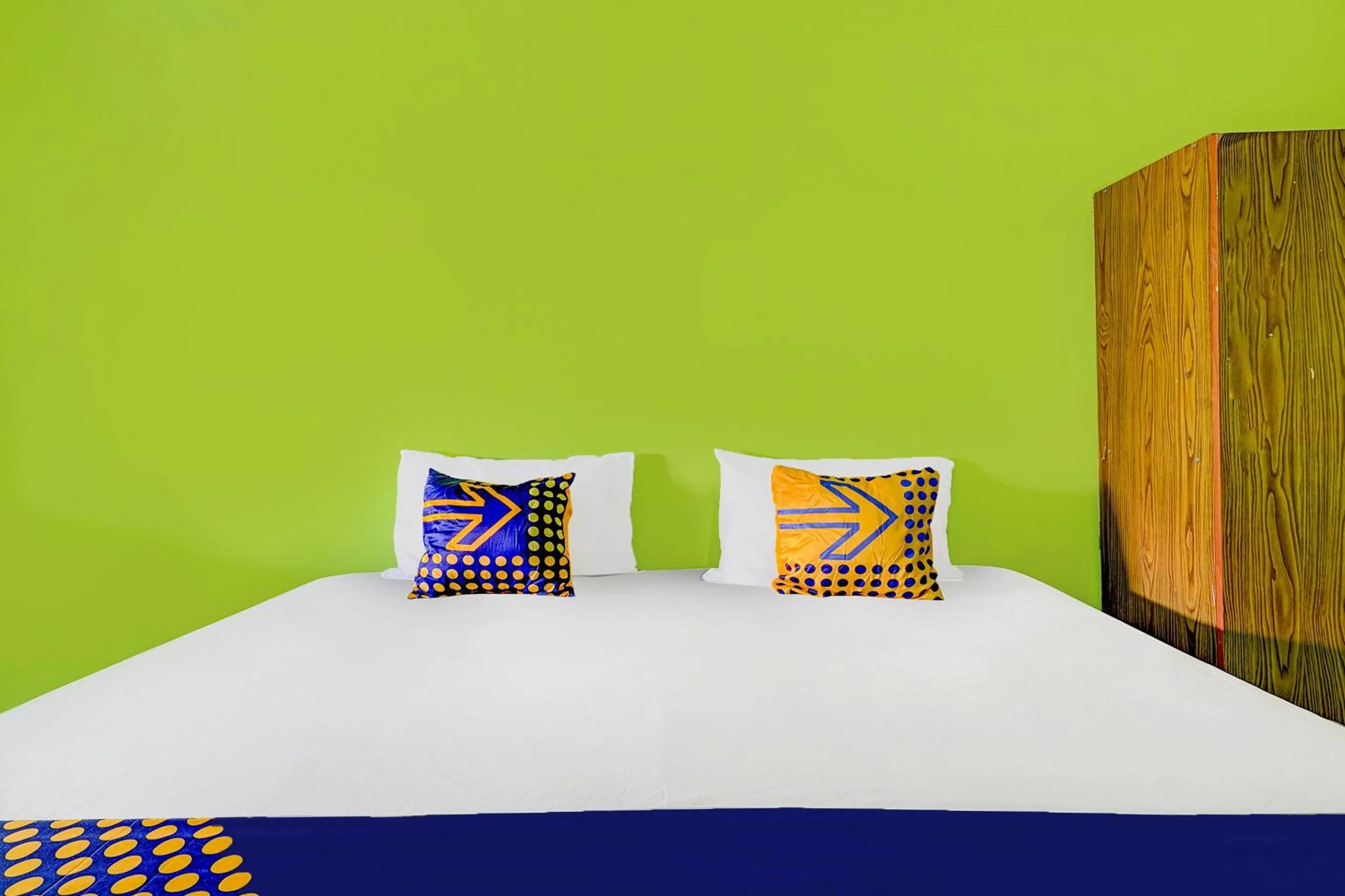 Bedroom, Bed in OYO Life 91116 Pelangi Residence Syariah