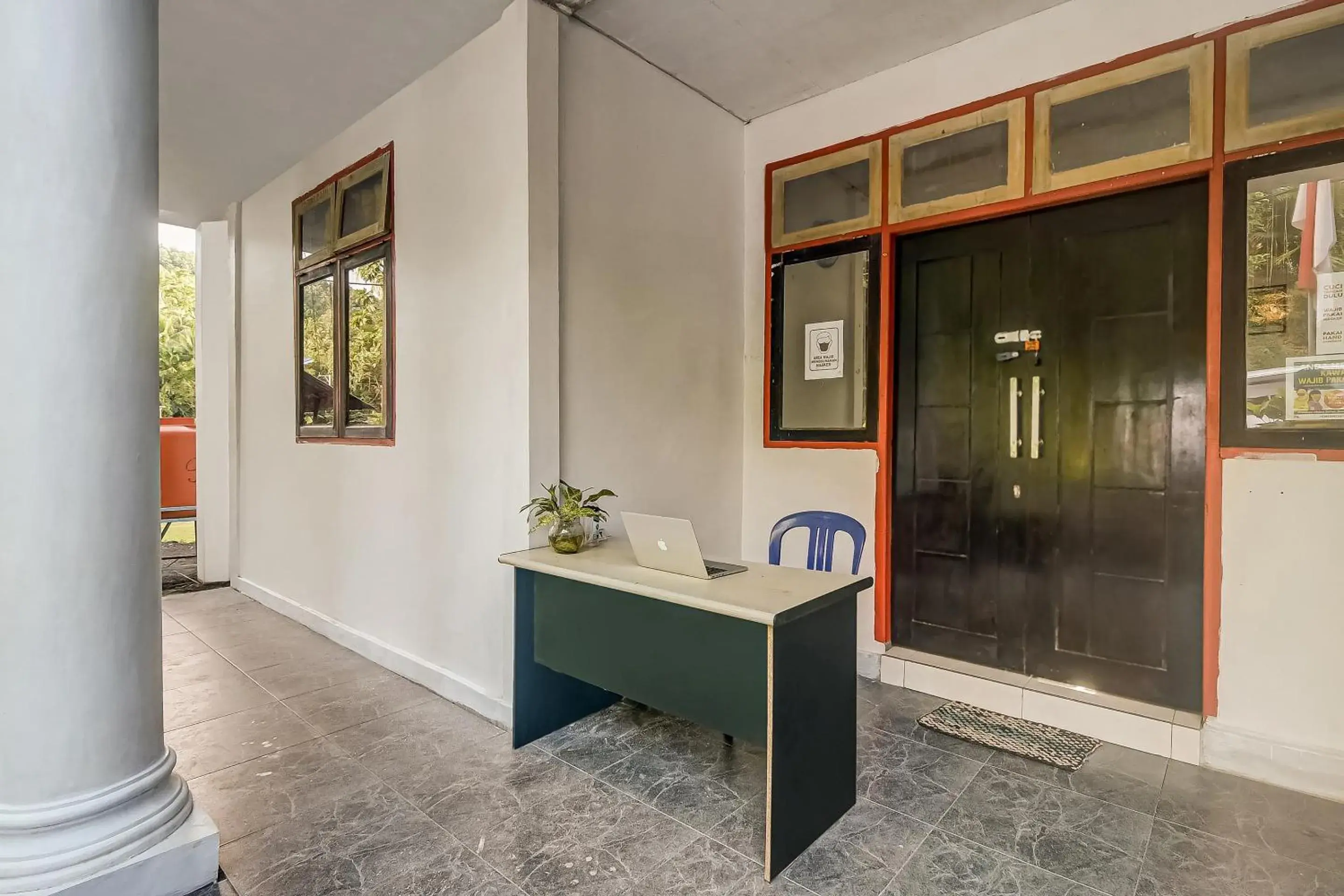 Lobby or reception in OYO Homes 91118 Homesstay Desa Wisata Budo Near Desa Wisata Budo Lobby or reception in OYO Homes 91118 Homesstay Desa Wisata Budo Near Desa Wisata Budo