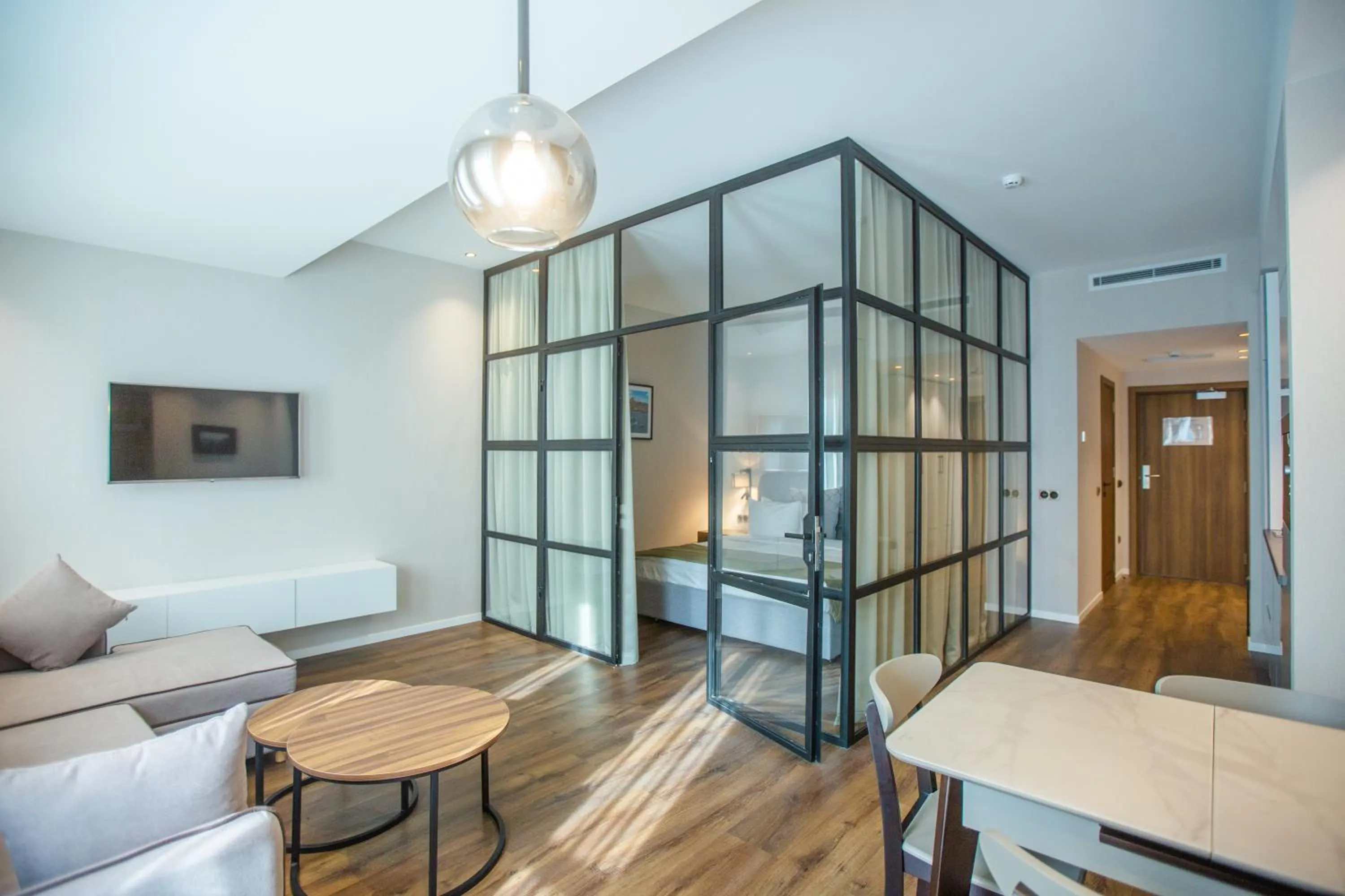 TV and multimedia in Golden Horn Apart Hotel