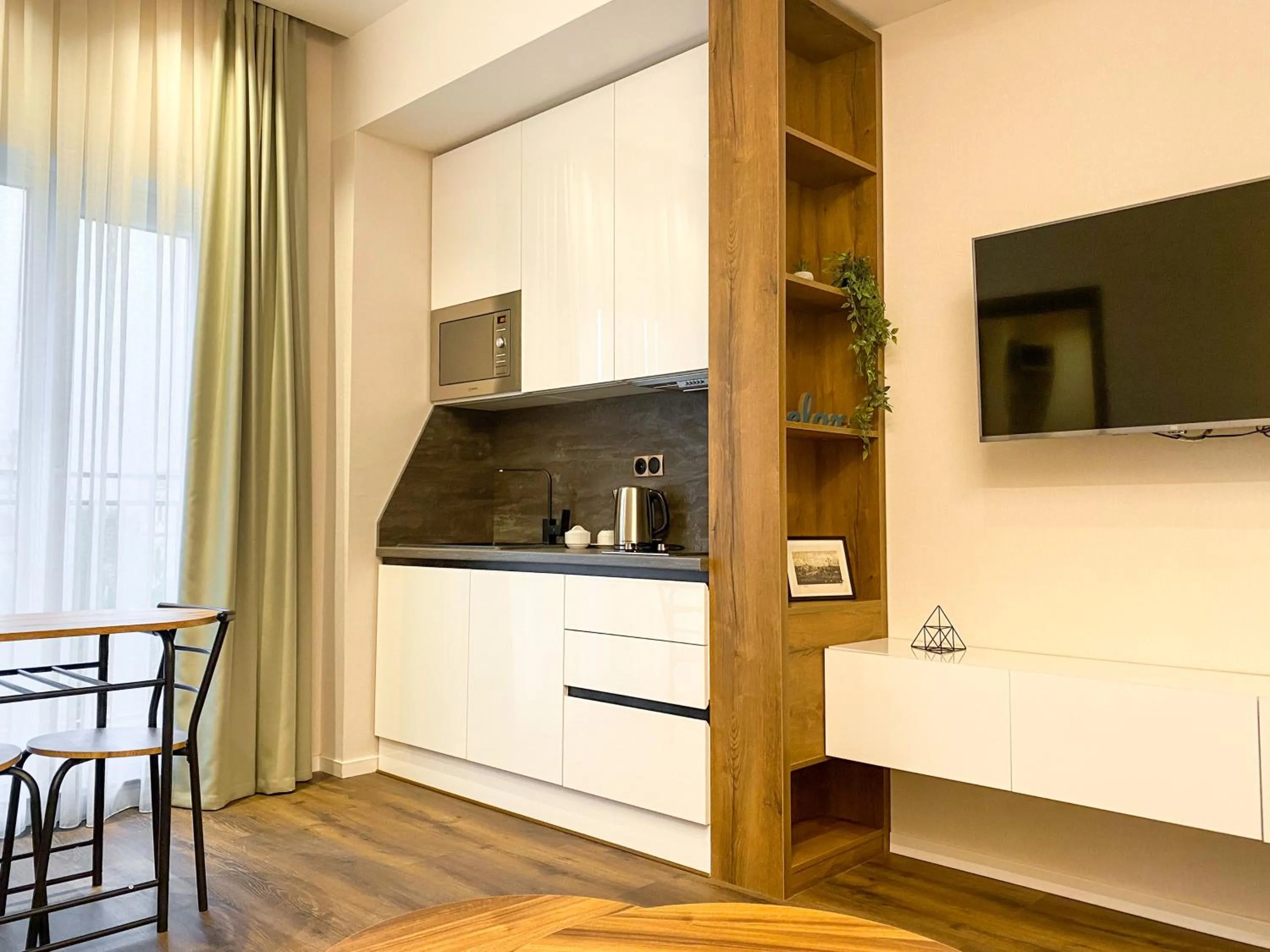 Kitchen or kitchenette in Golden Horn Apart Hotel