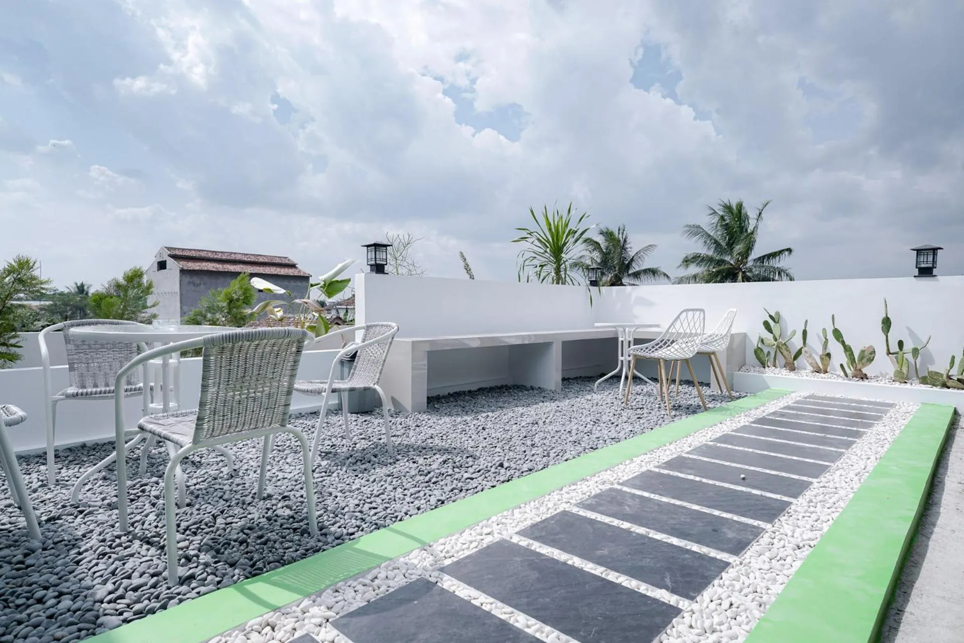 Patio in Urbanview Hotel Pondok Indah Pringsewu By RedDoorz