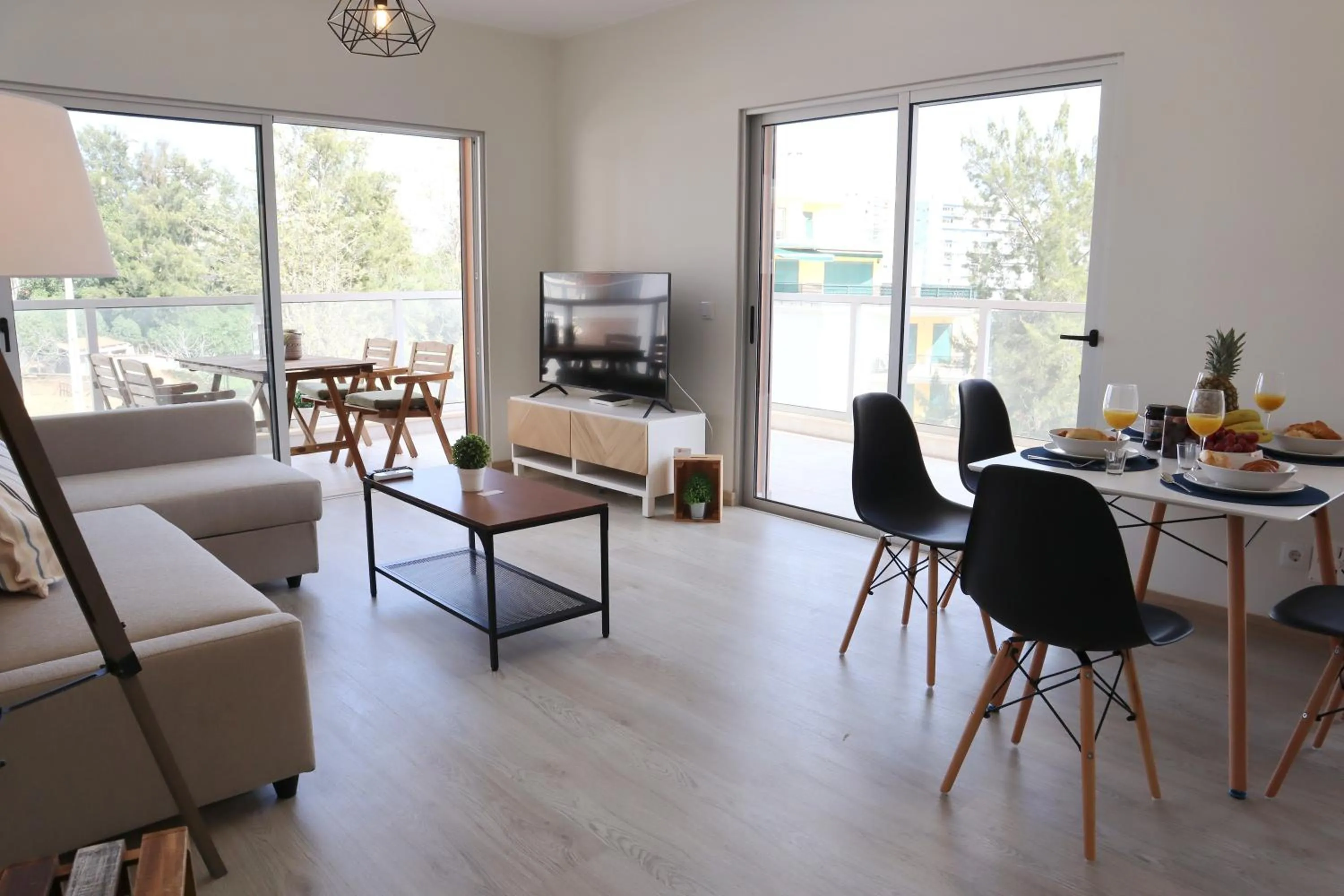 People in All Premium by ALgest