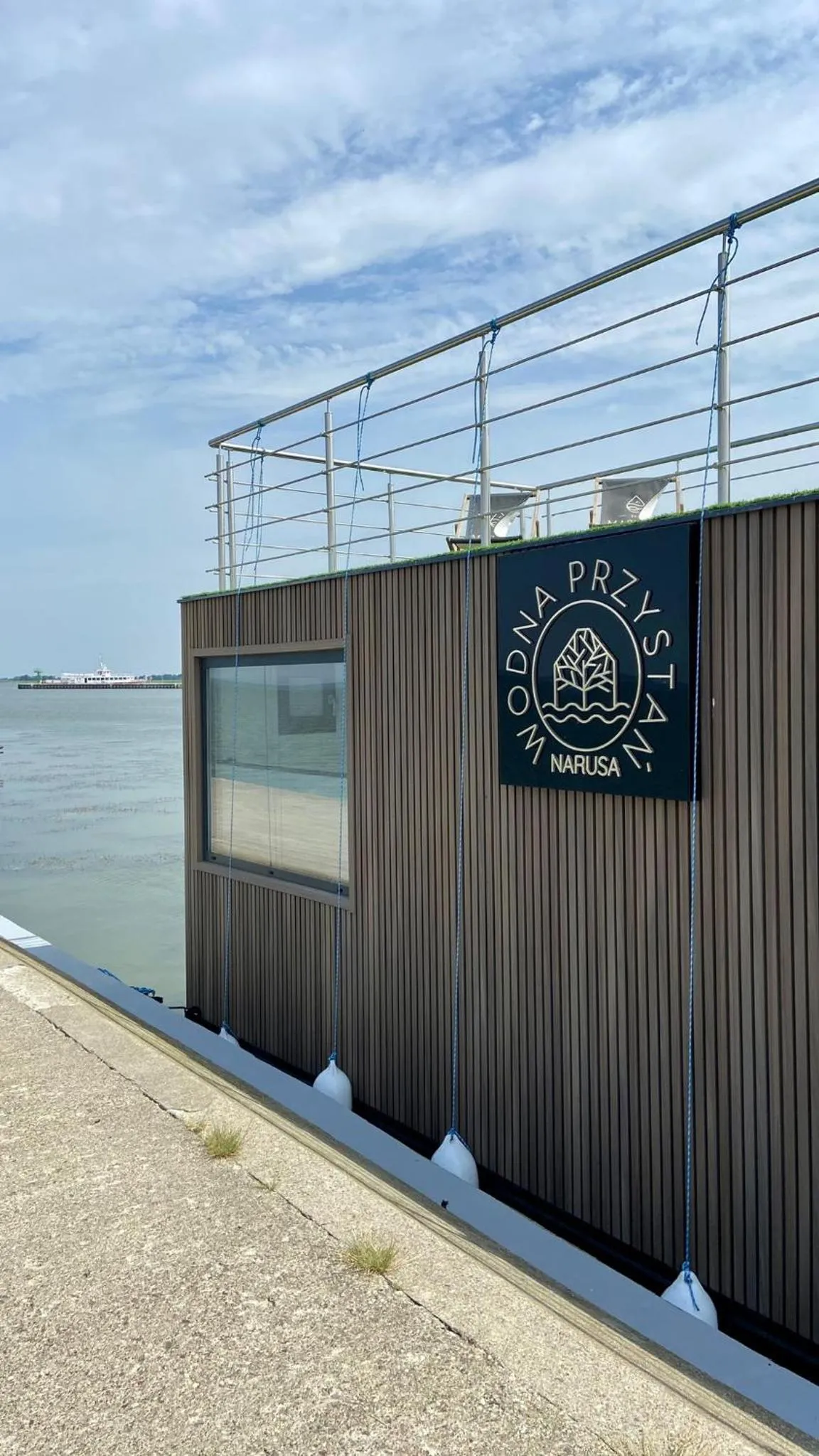 Domek na wodzie Houseboat Frombork