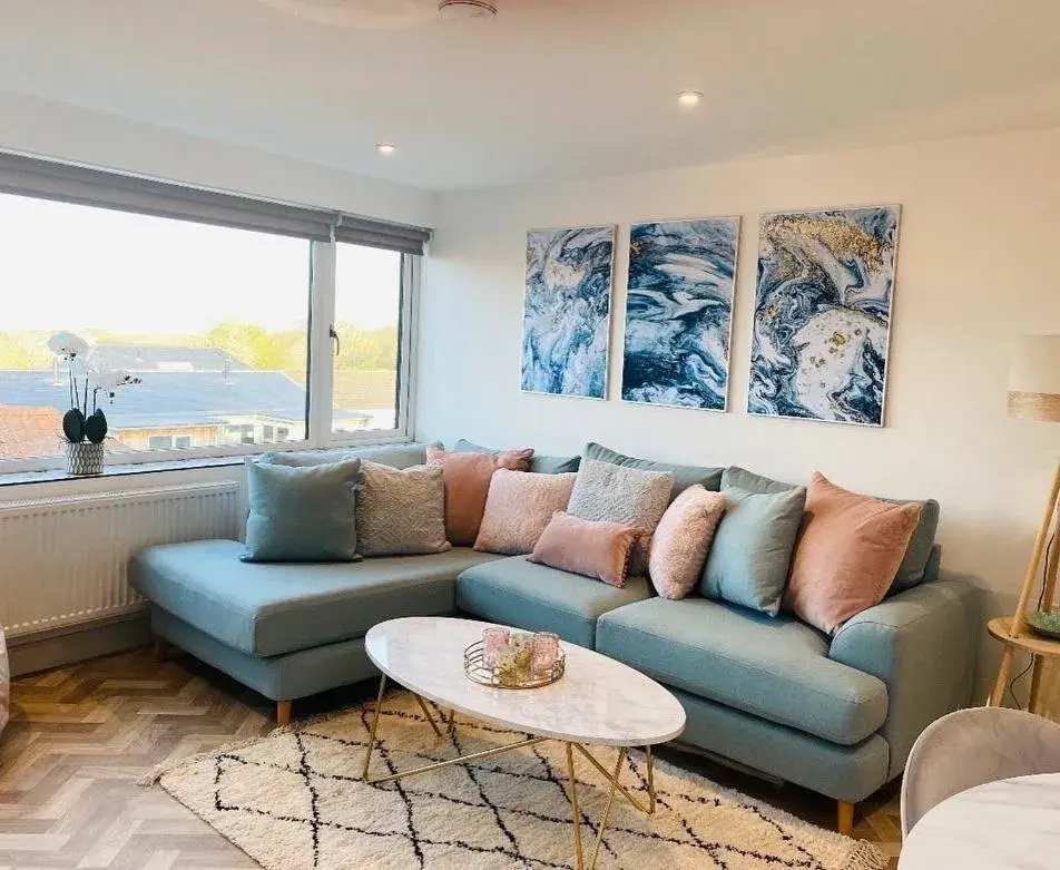 Two-Bedroom Apartment in Lees Lookout Holt ,2 bedroom luxury apartment with private parking Two-Bedroom Apartment in Lees Lookout Holt ,2 bedroom luxury apartment with private parking