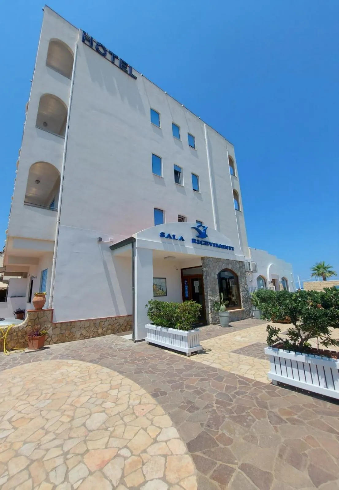 Property building in Hotel Il Gabbiano Beach