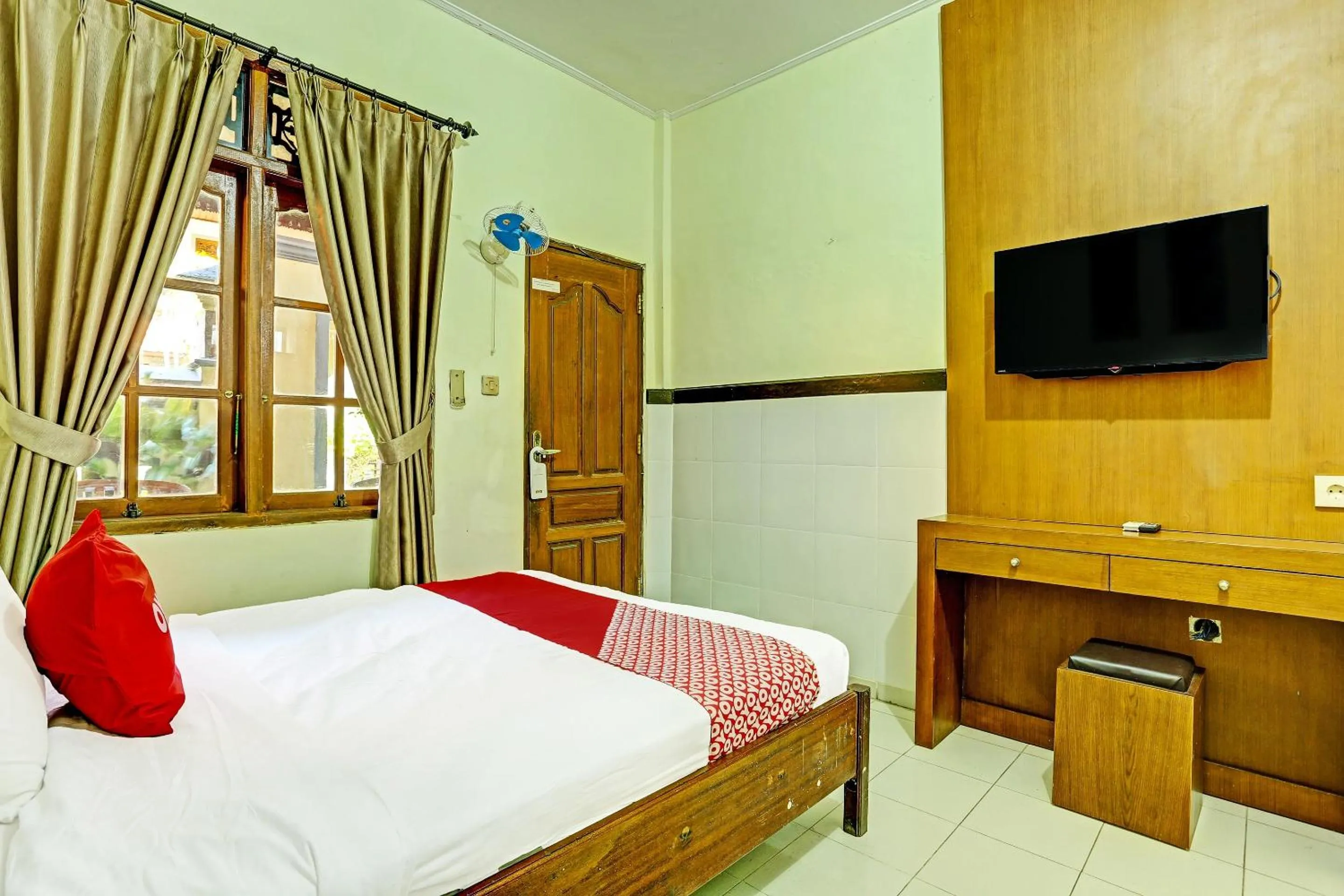 Bedroom, Bed in OYO Collection O 91125 Puri Dewa Bharata