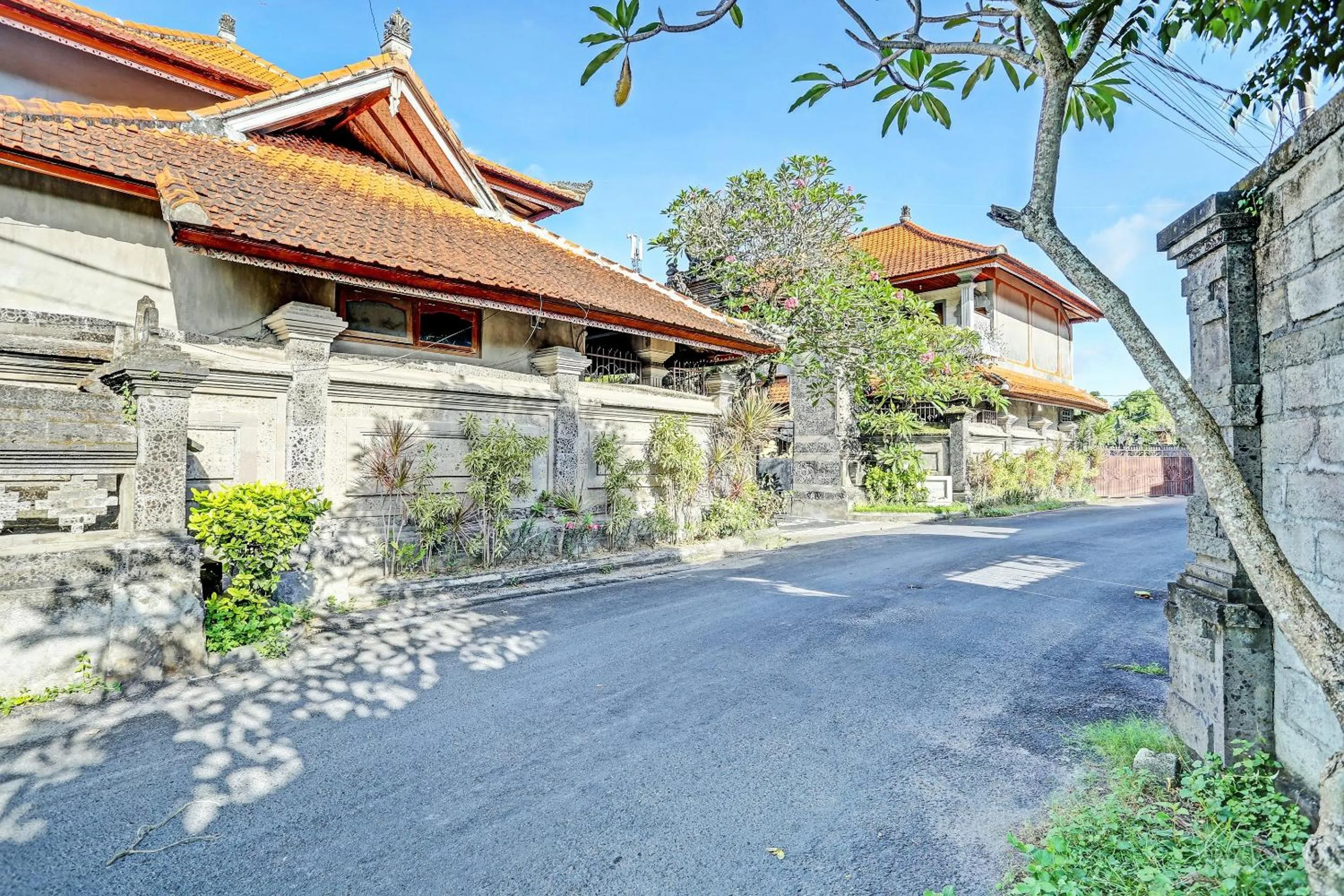 Facade/entrance in OYO Collection O 91125 Puri Dewa Bharata