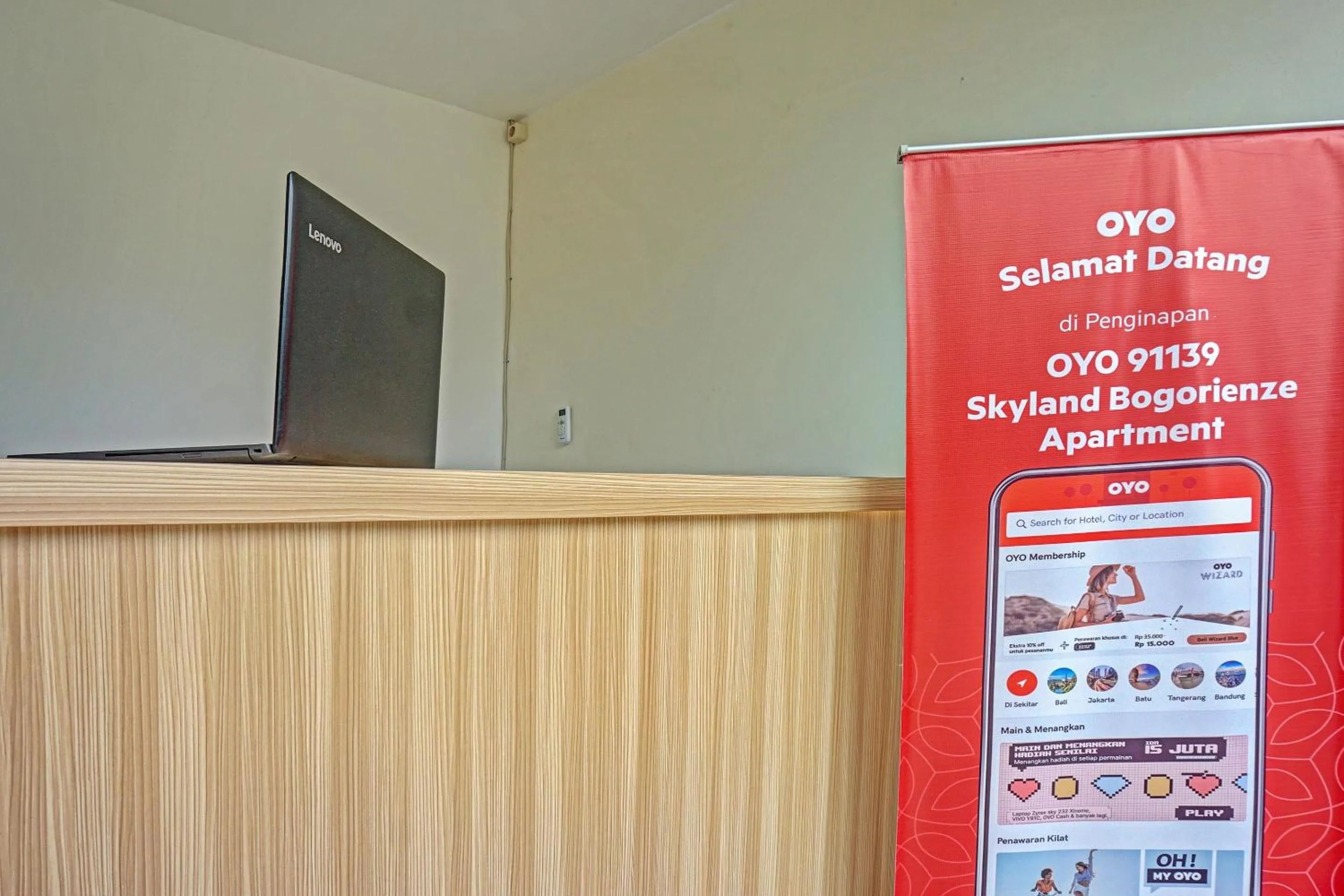 Lobby or reception in Hotel O Skyland Bogorienze Apartment