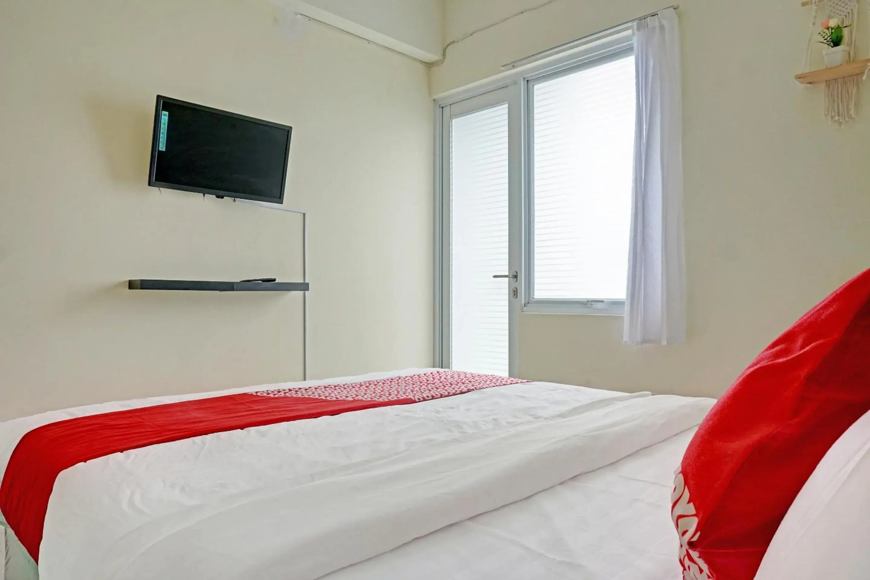 Bedroom, Bed in Hotel O Skyland Bogorienze Apartment Bedroom, Bed in Hotel O Skyland Bogorienze Apartment