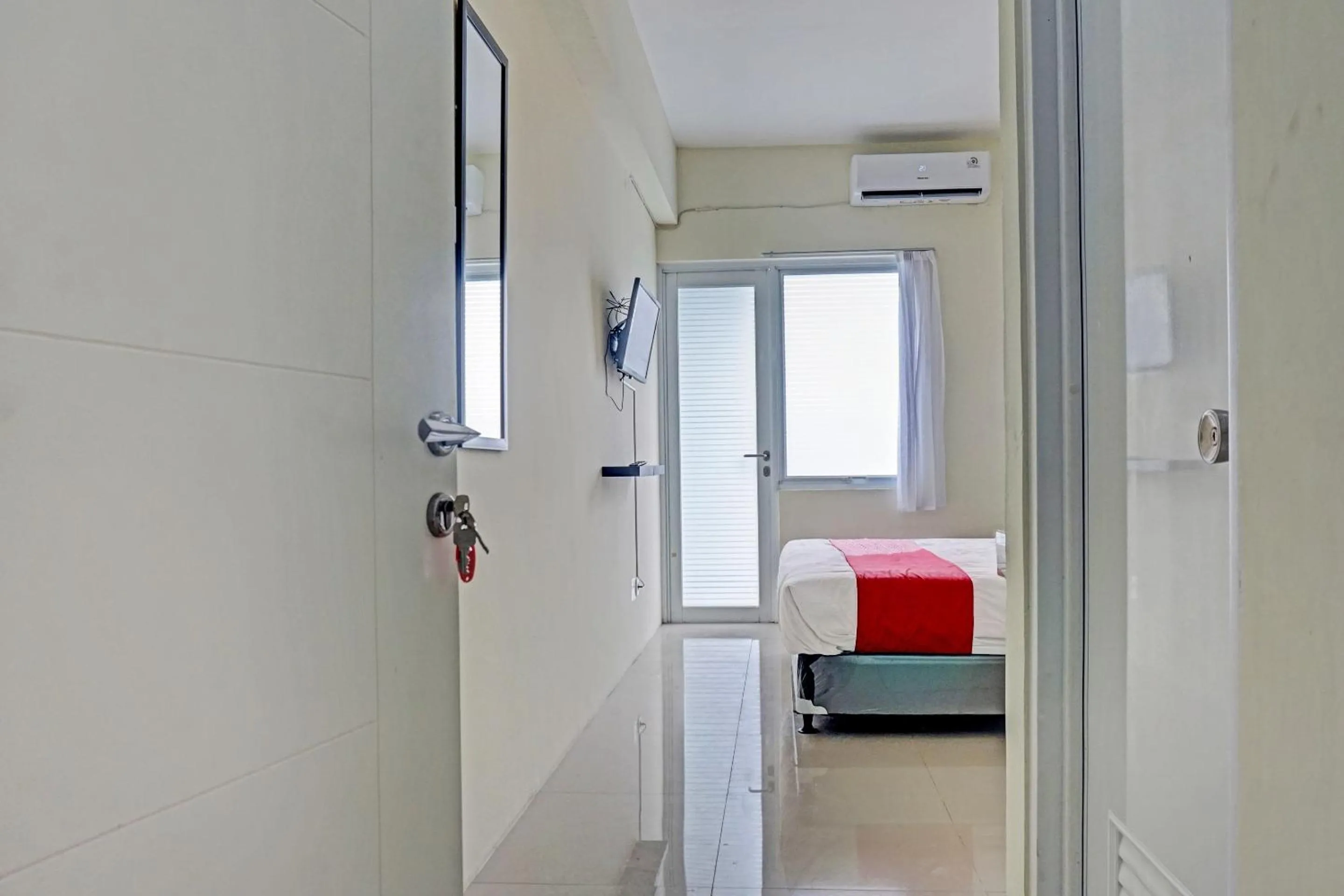 Bedroom, Bed in Hotel O Skyland Bogorienze Apartment