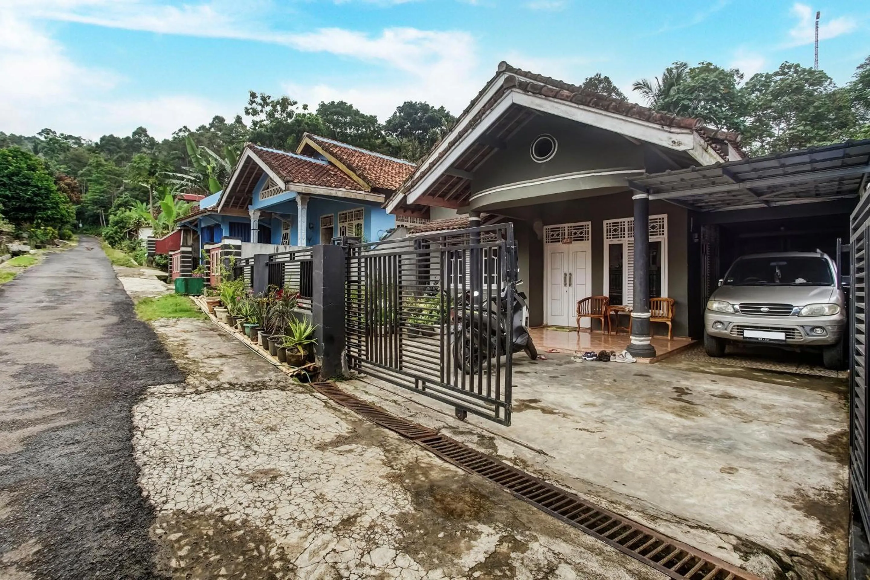 Facade/entrance in Hotel O Desa Wisata Sumber Agung Syariah