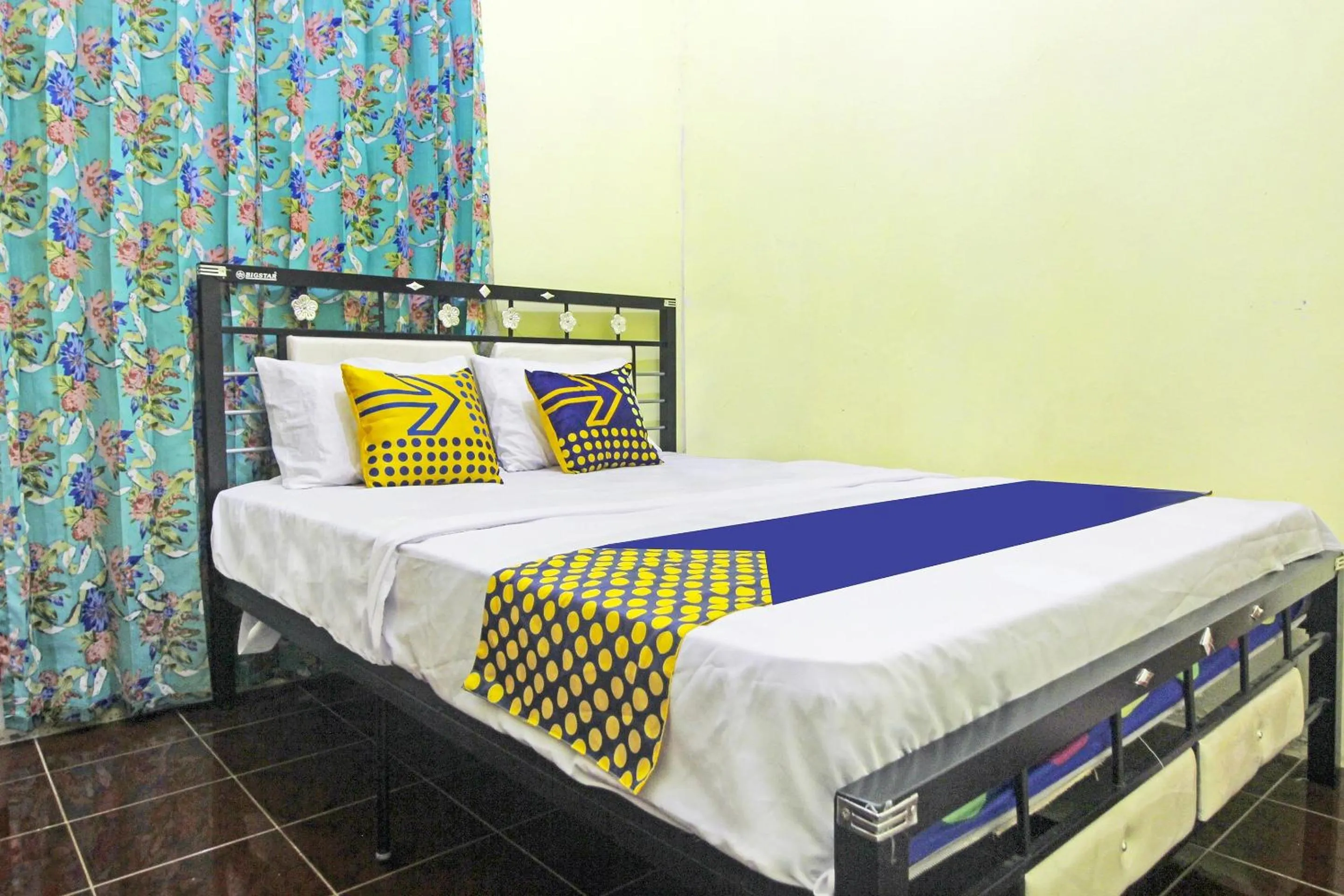 Bedroom, Bed in Hotel O Desa Wisata NangelasariNearPasir Tulang