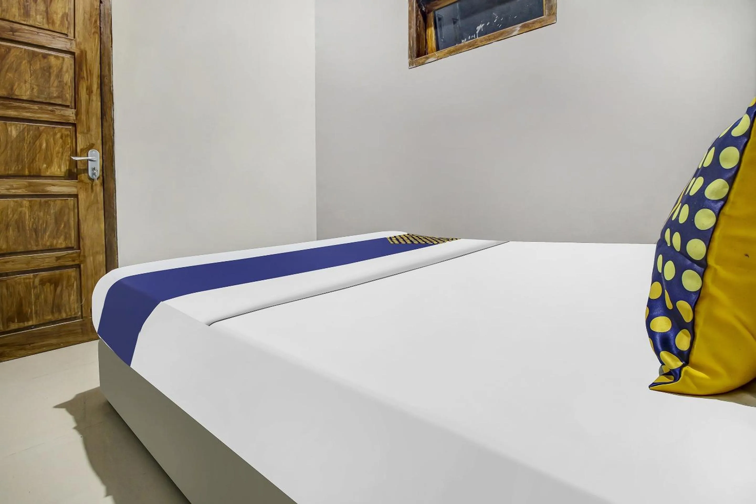 Bedroom, Bed in Hotel O Desa Wisata Kawasen