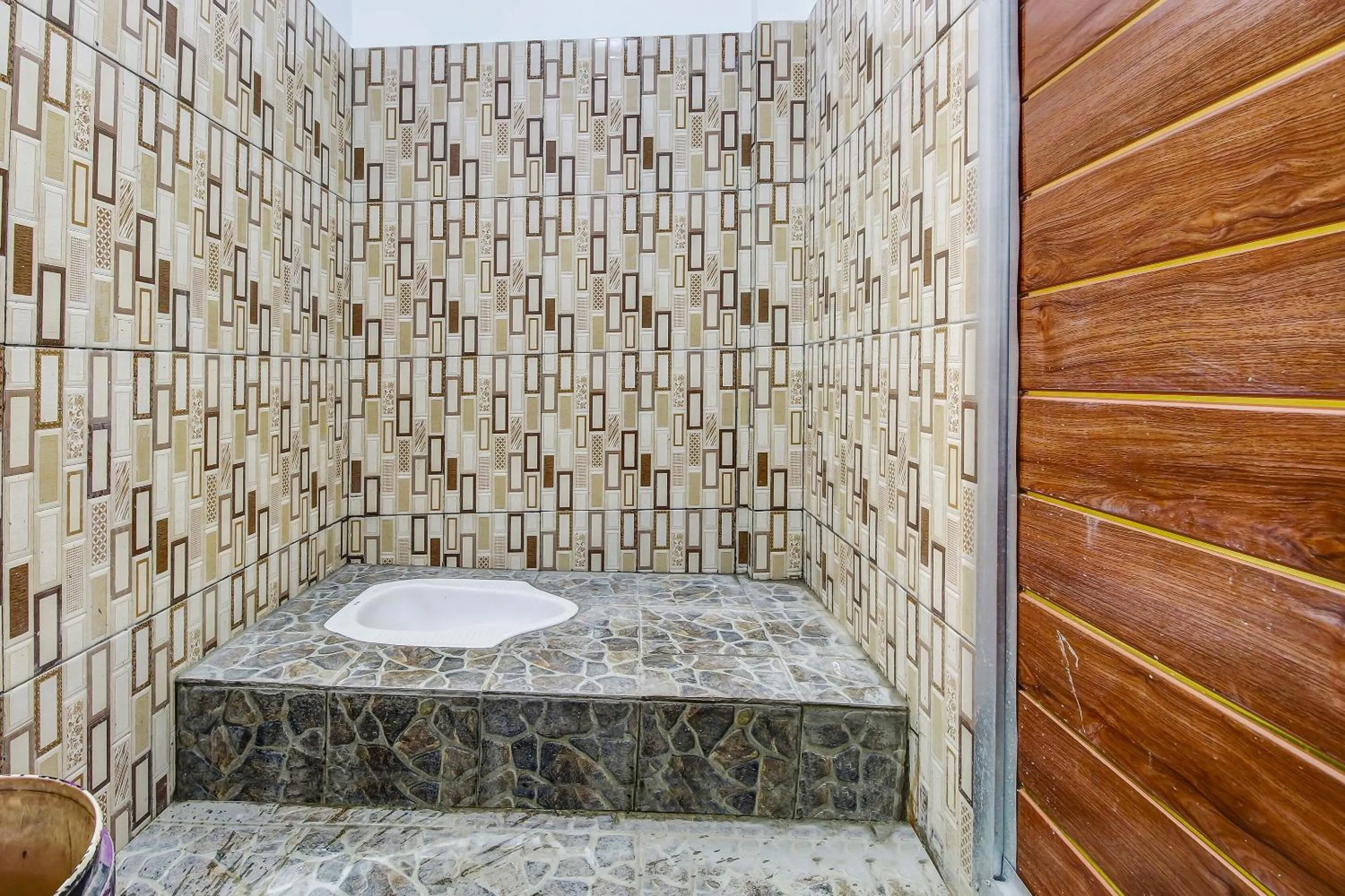 Bathroom in Hotel O Desa Wisata Kawasen