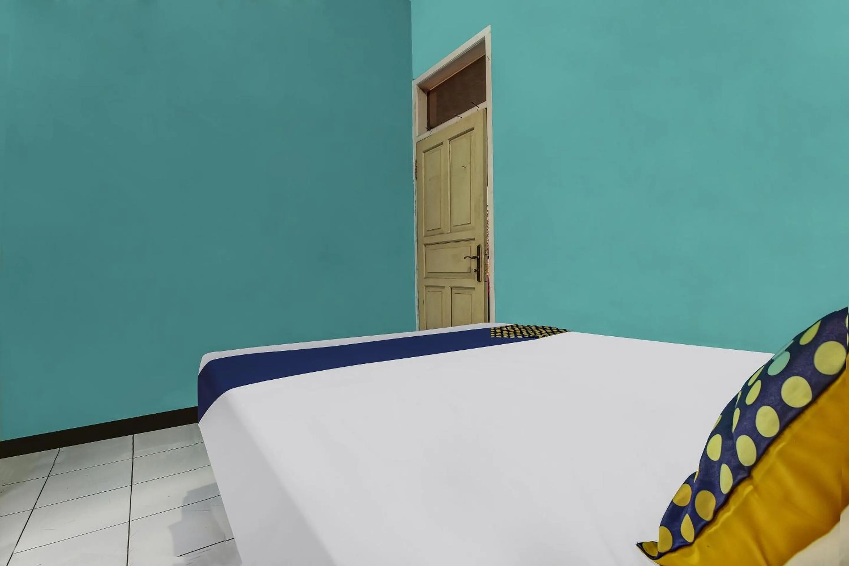 Bedroom, Bed in Hotel O Desa Wisata Selamanik Ciamis