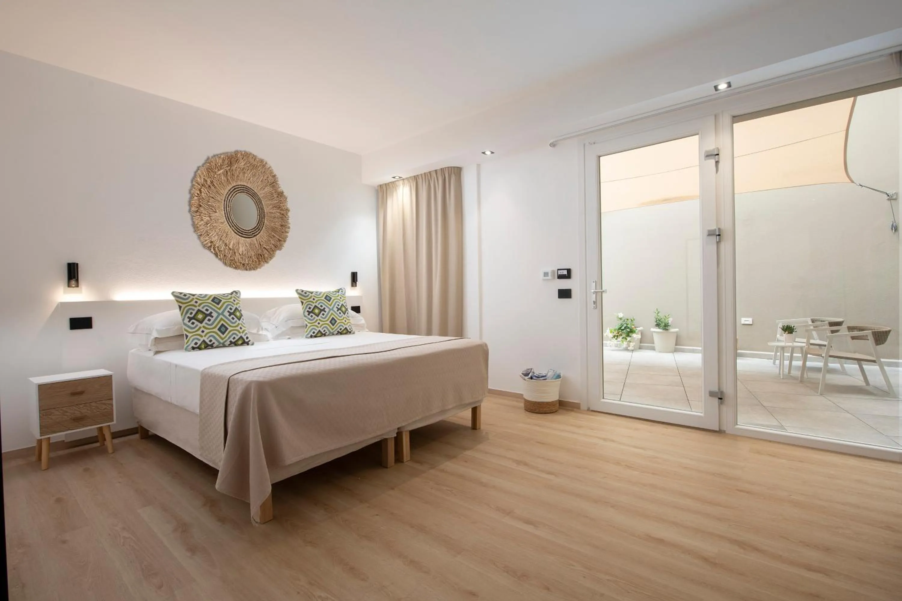 MEM Lodge and Suite