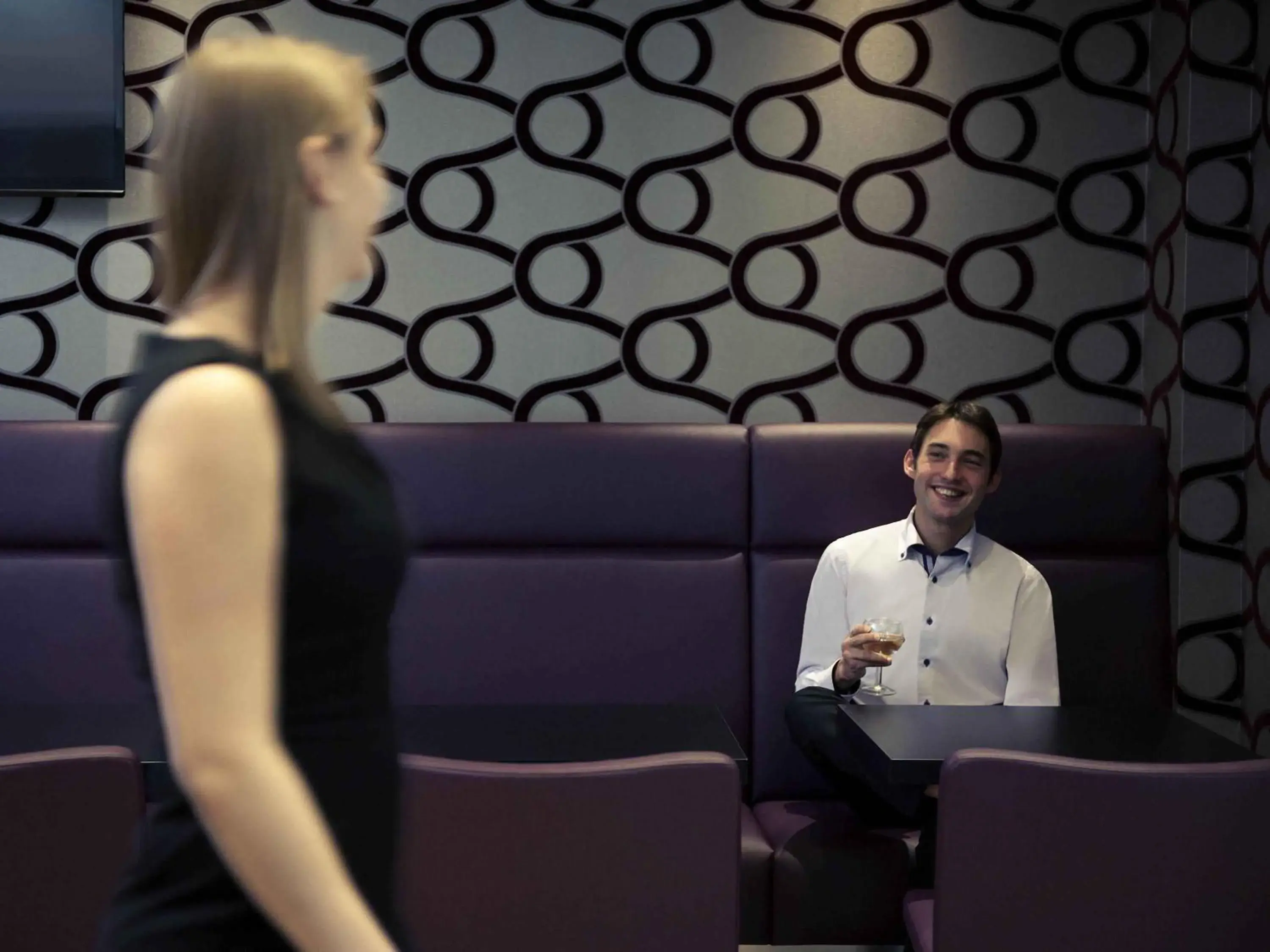 Lounge or bar in Mercure Hotel Brussels Centre Midi Lounge or bar in Mercure Hotel Brussels Centre Midi