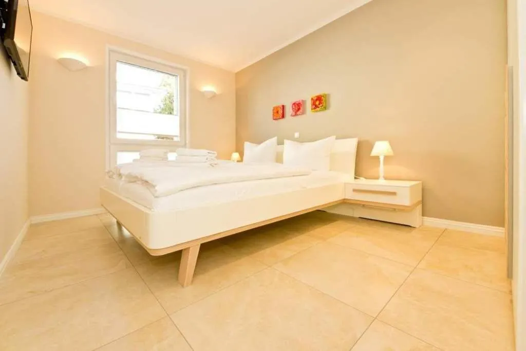 Bed in Stadtvilla Blumenhof App 6