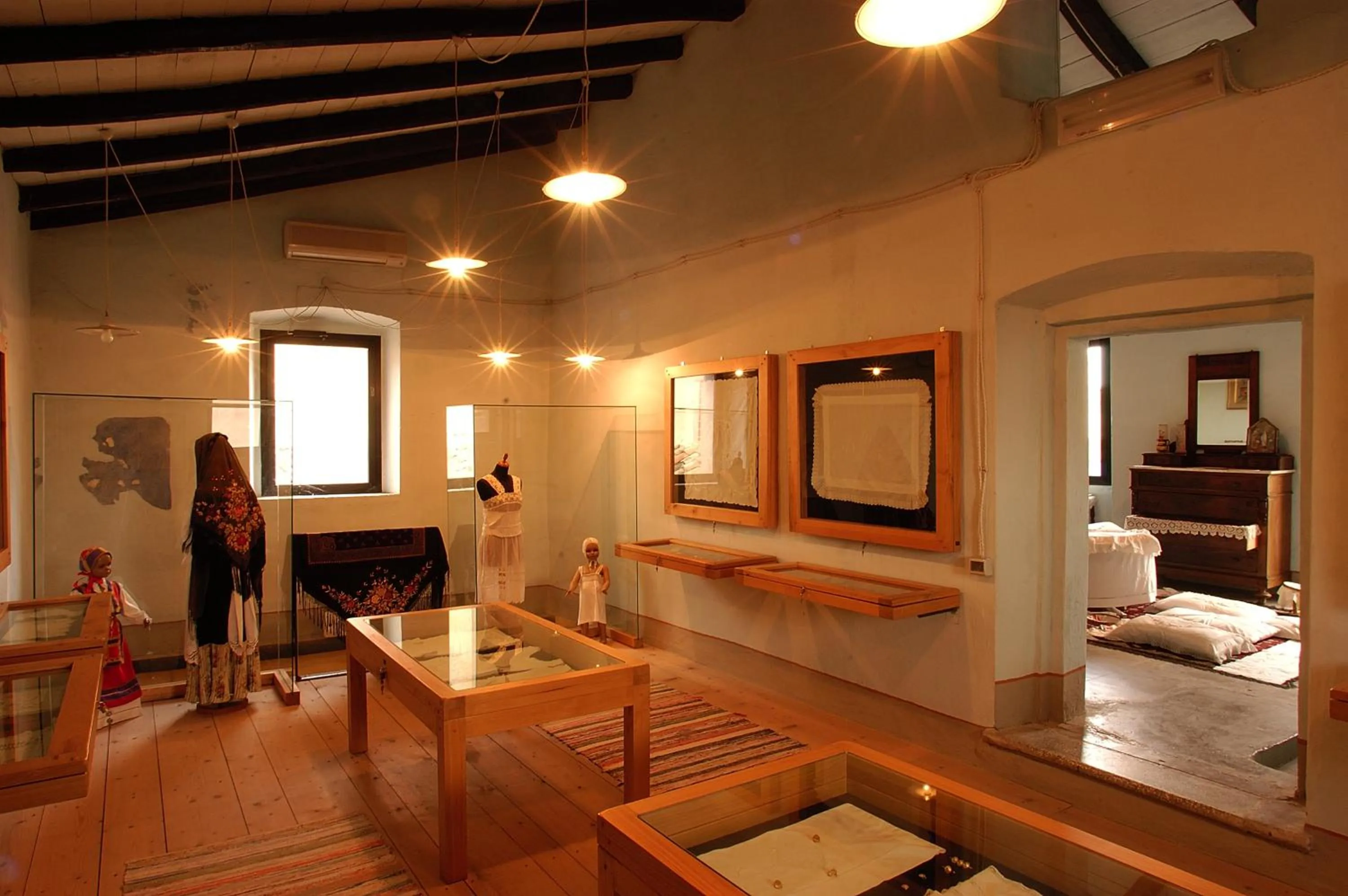 Decorative detail in Omu Axiu