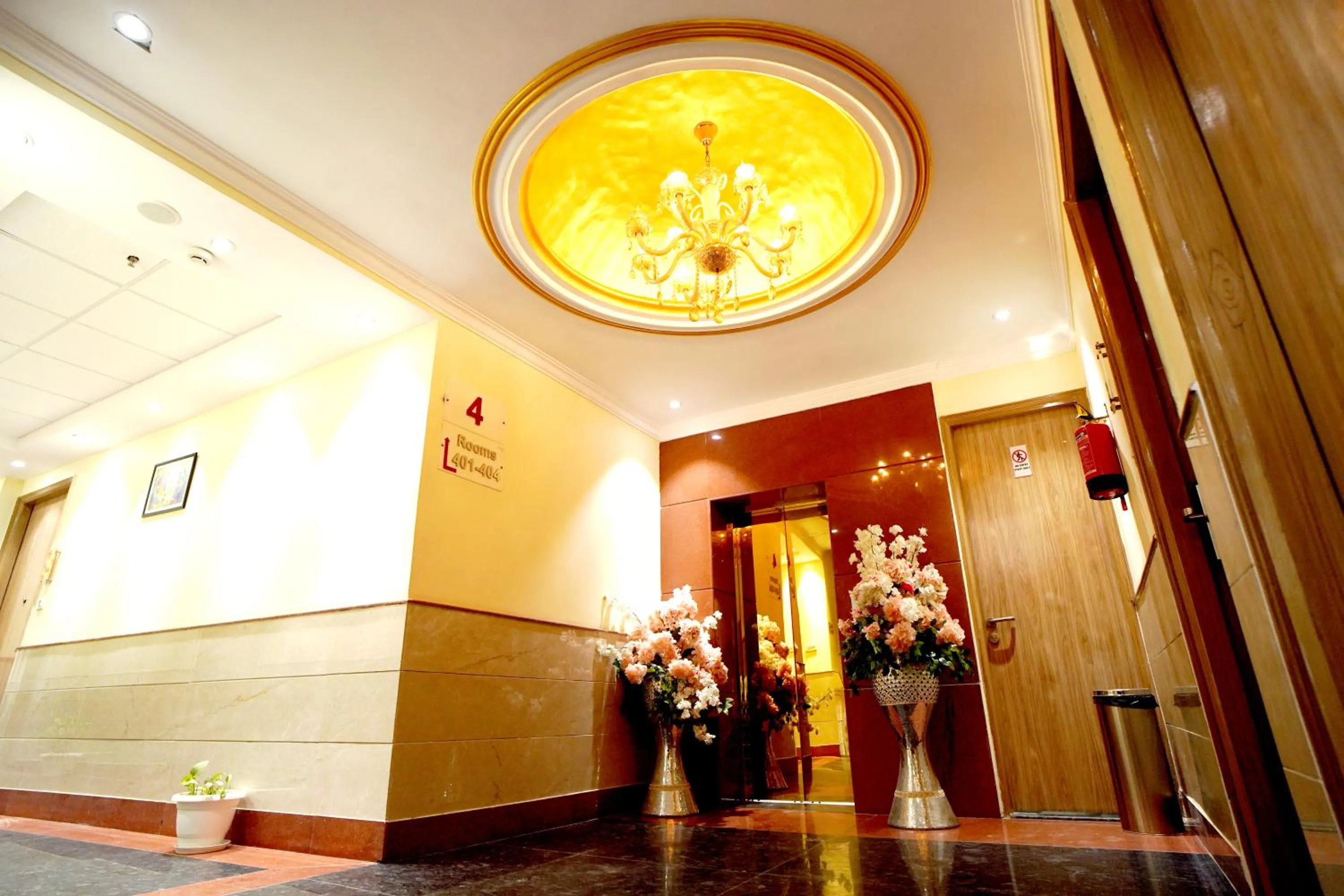 Lobby or reception in Hotel SKS Grand Palace-Vrindāvan