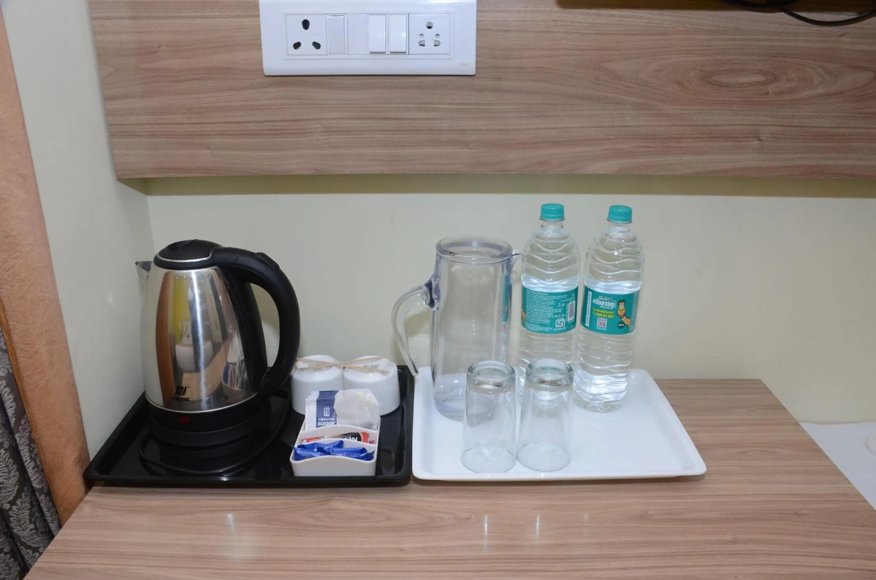Coffee/tea facilities in Hotel SKS Grand Palace-Vrindāvan