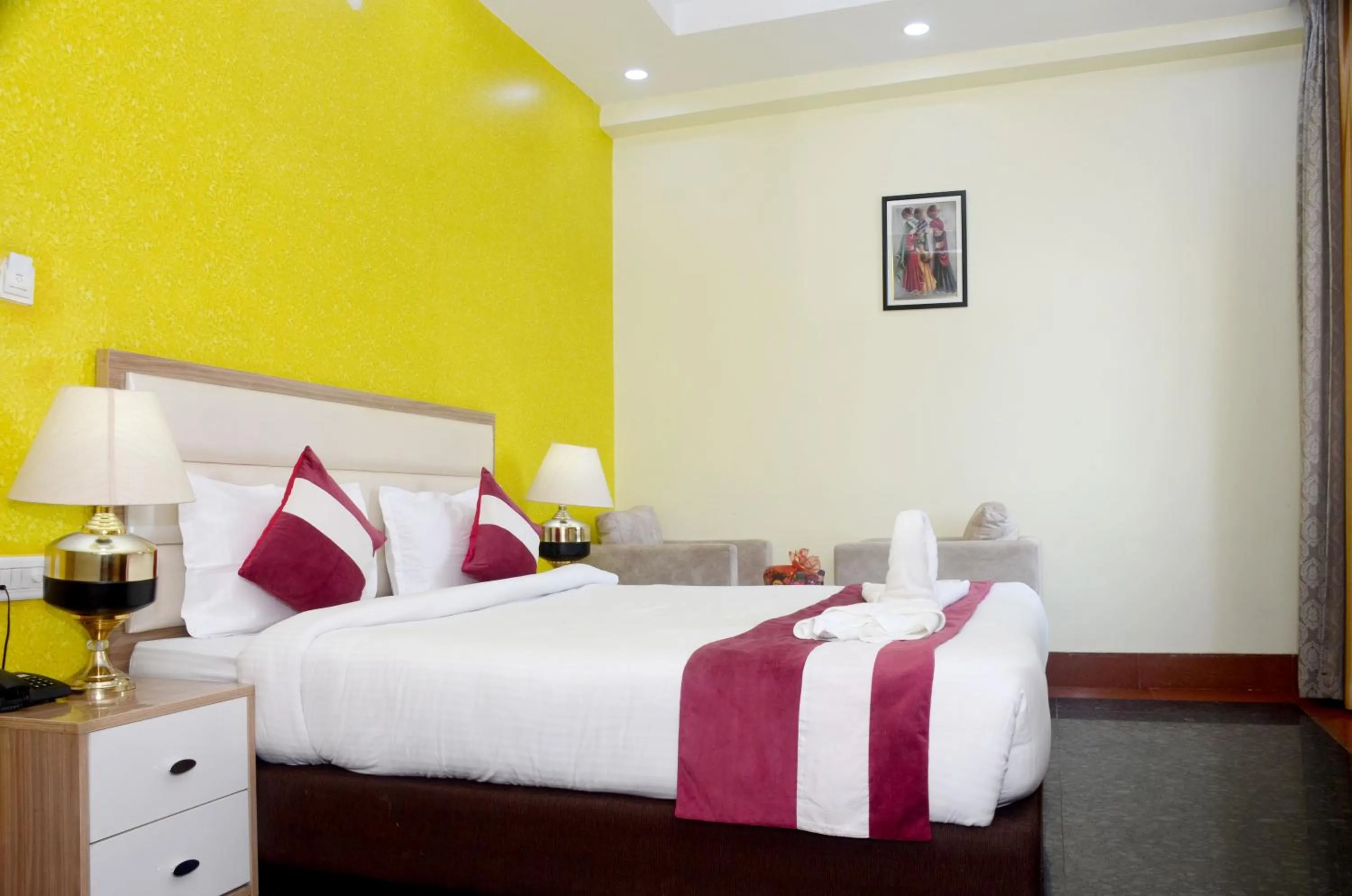 Photo of the whole room, Bed in Hotel SKS Grand Palace-Vrindāvan