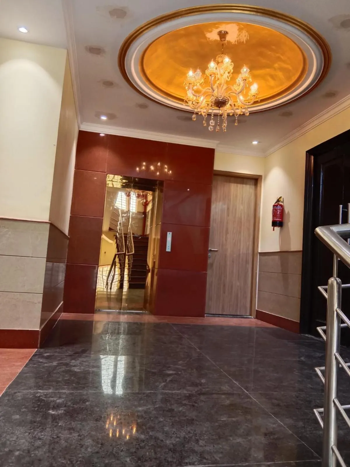 Property building in Hotel SKS Grand Palace-Vrindāvan