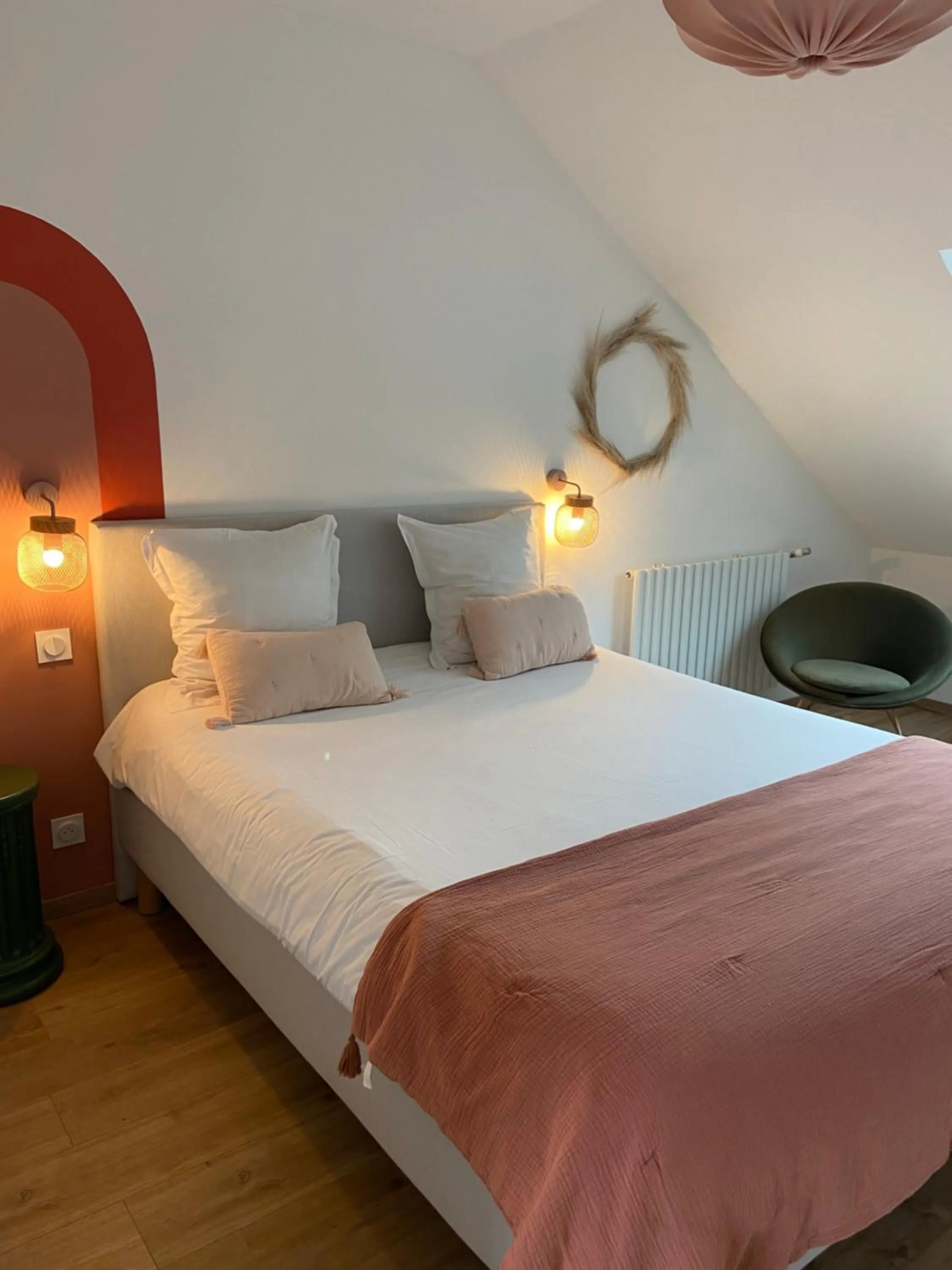 Photo of the whole room, Bed in La Passerelle