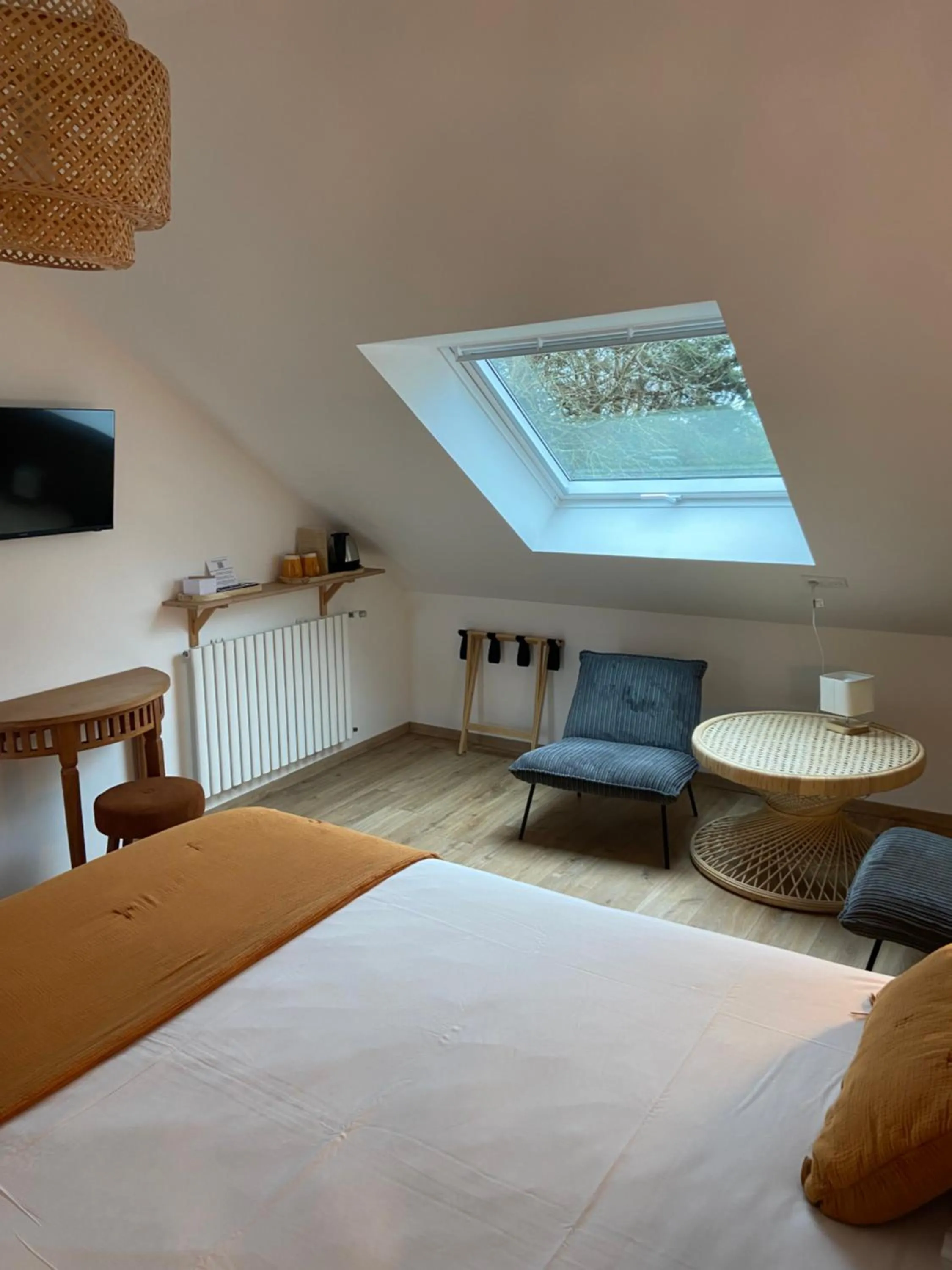 Photo of the whole room, Bed in La Passerelle