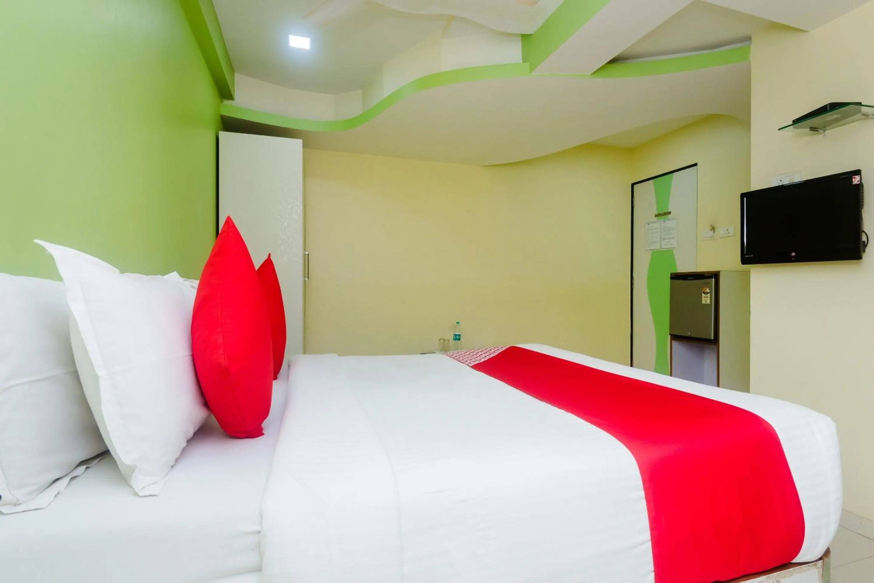 Bedroom in Collection O Grand Corp Inn