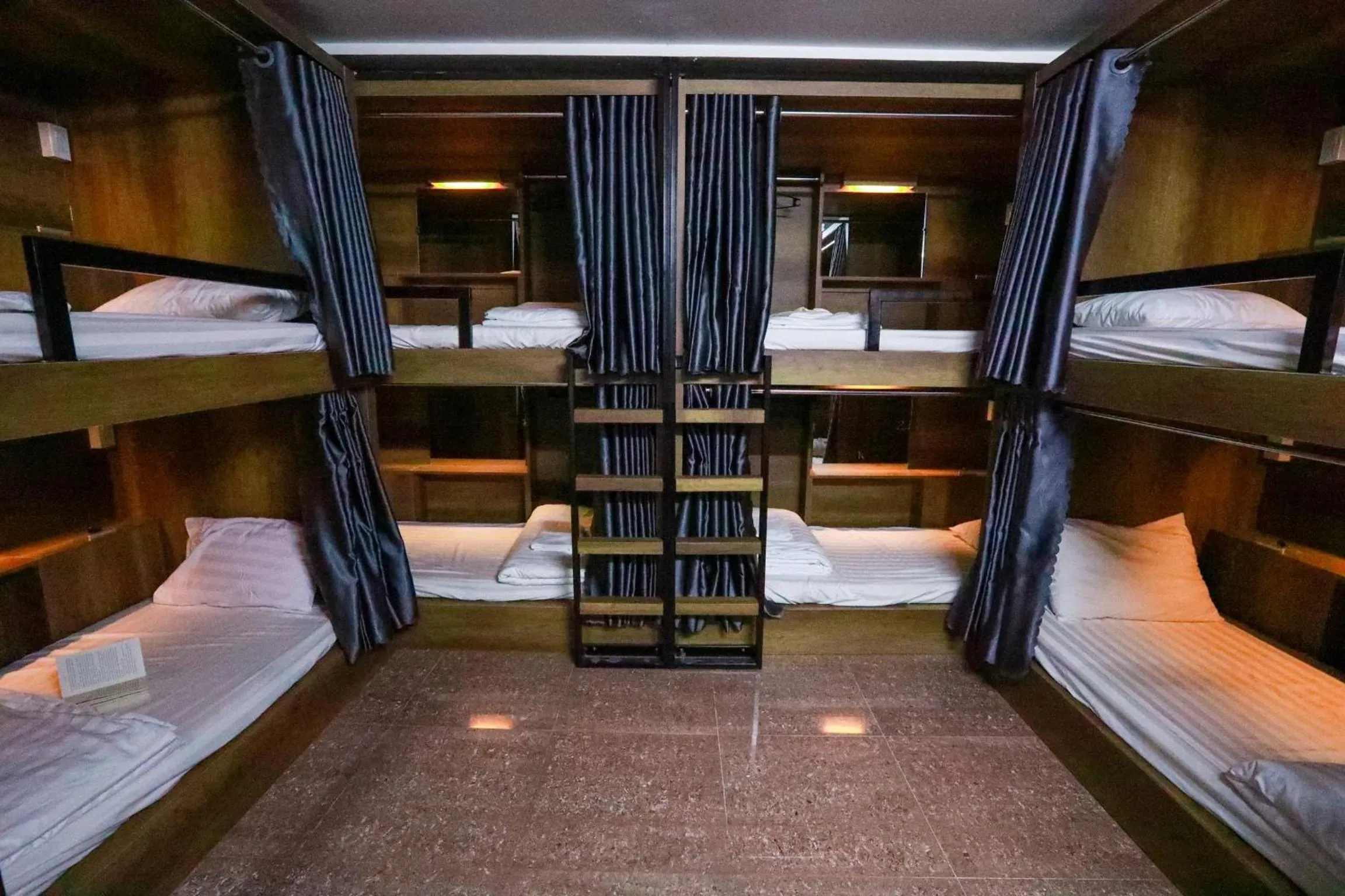 Photo of the whole room, Bed in Bui Vien Street Hostel