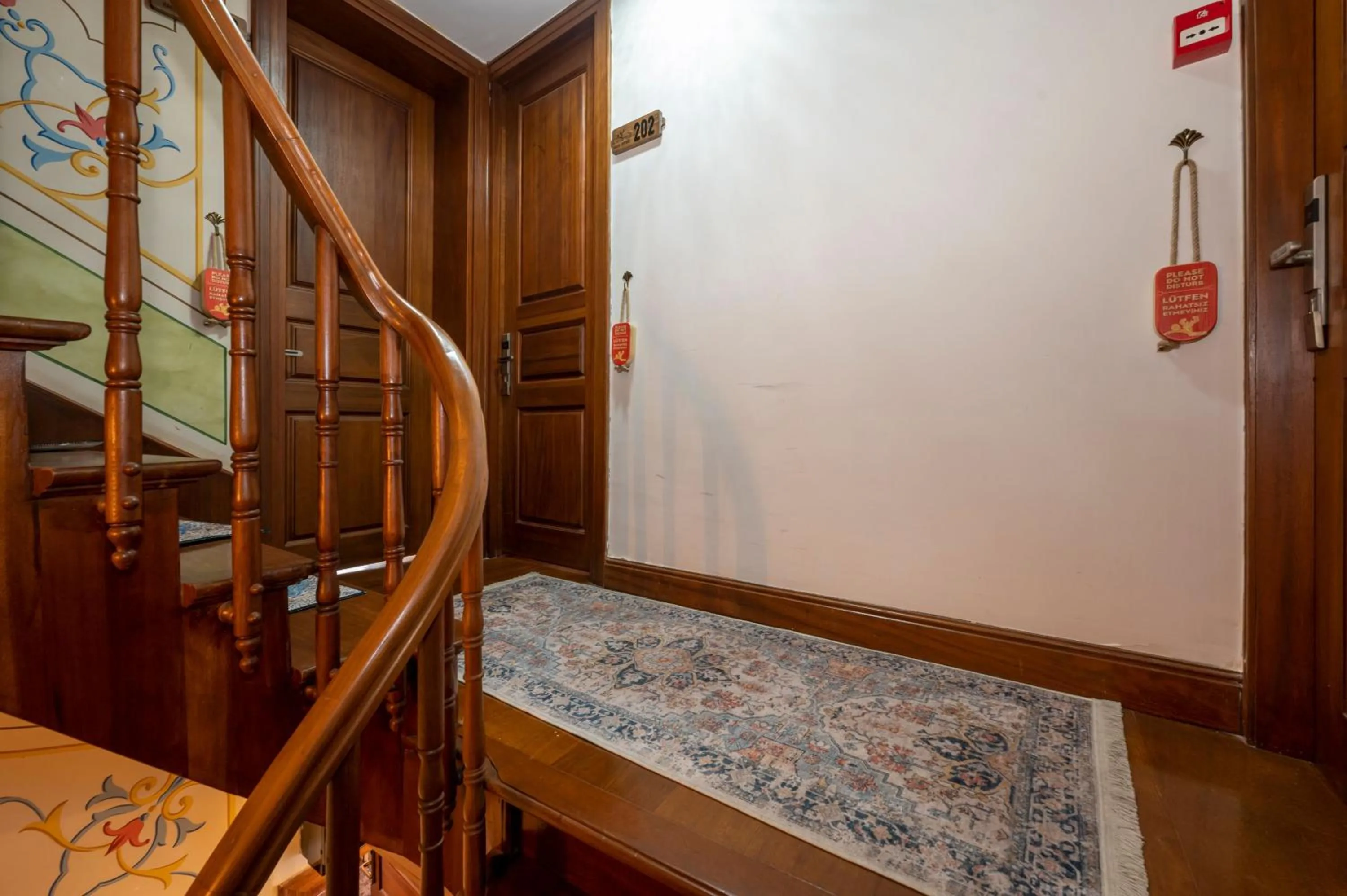 Property building, Bed in Valeria Antique 1892