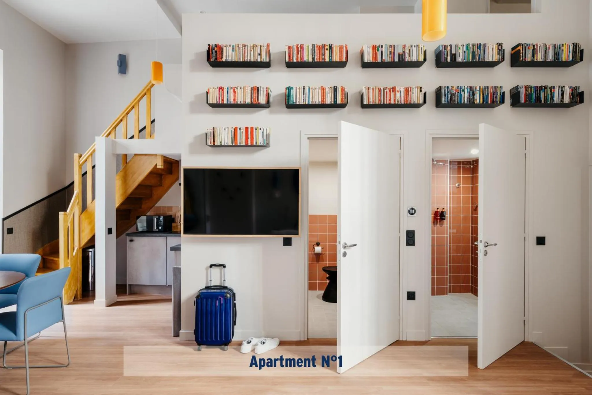 TV and multimedia in Edgar Suites Louvre - Jour