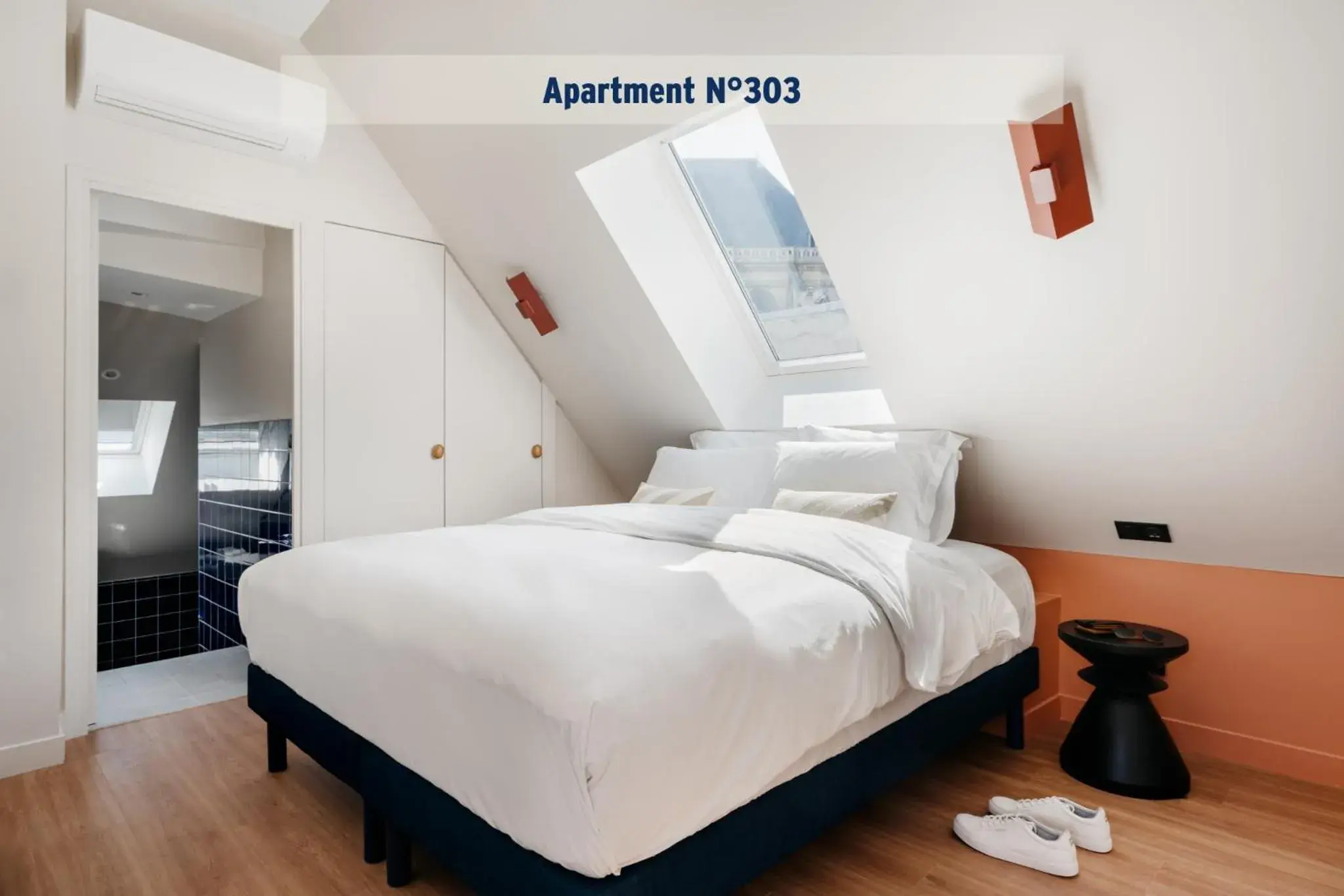 Bed in Edgar Suites Louvre - Jour Bed in Edgar Suites Louvre - Jour