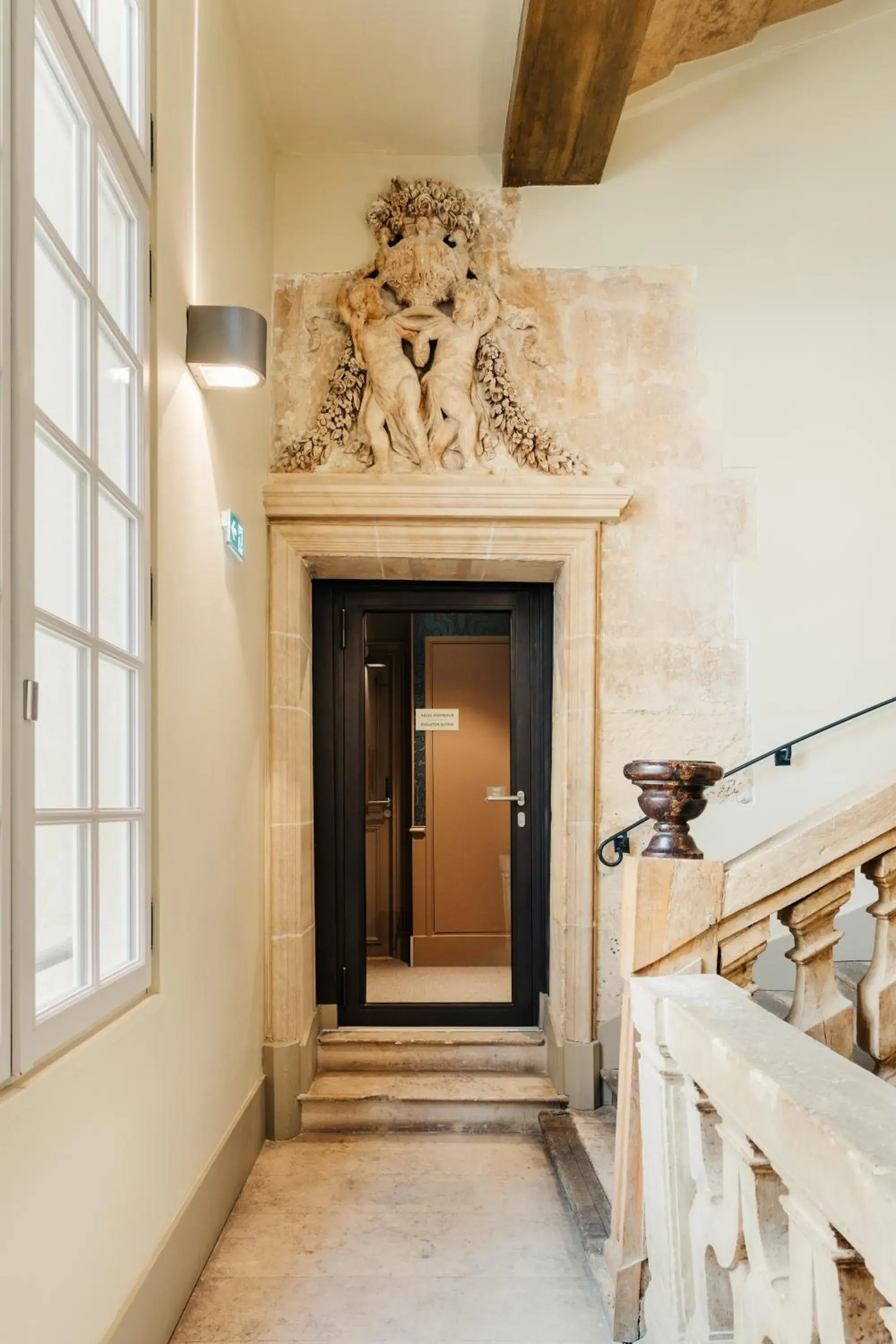 Property building in Edgar Suites Louvre - Jour Property building in Edgar Suites Louvre - Jour