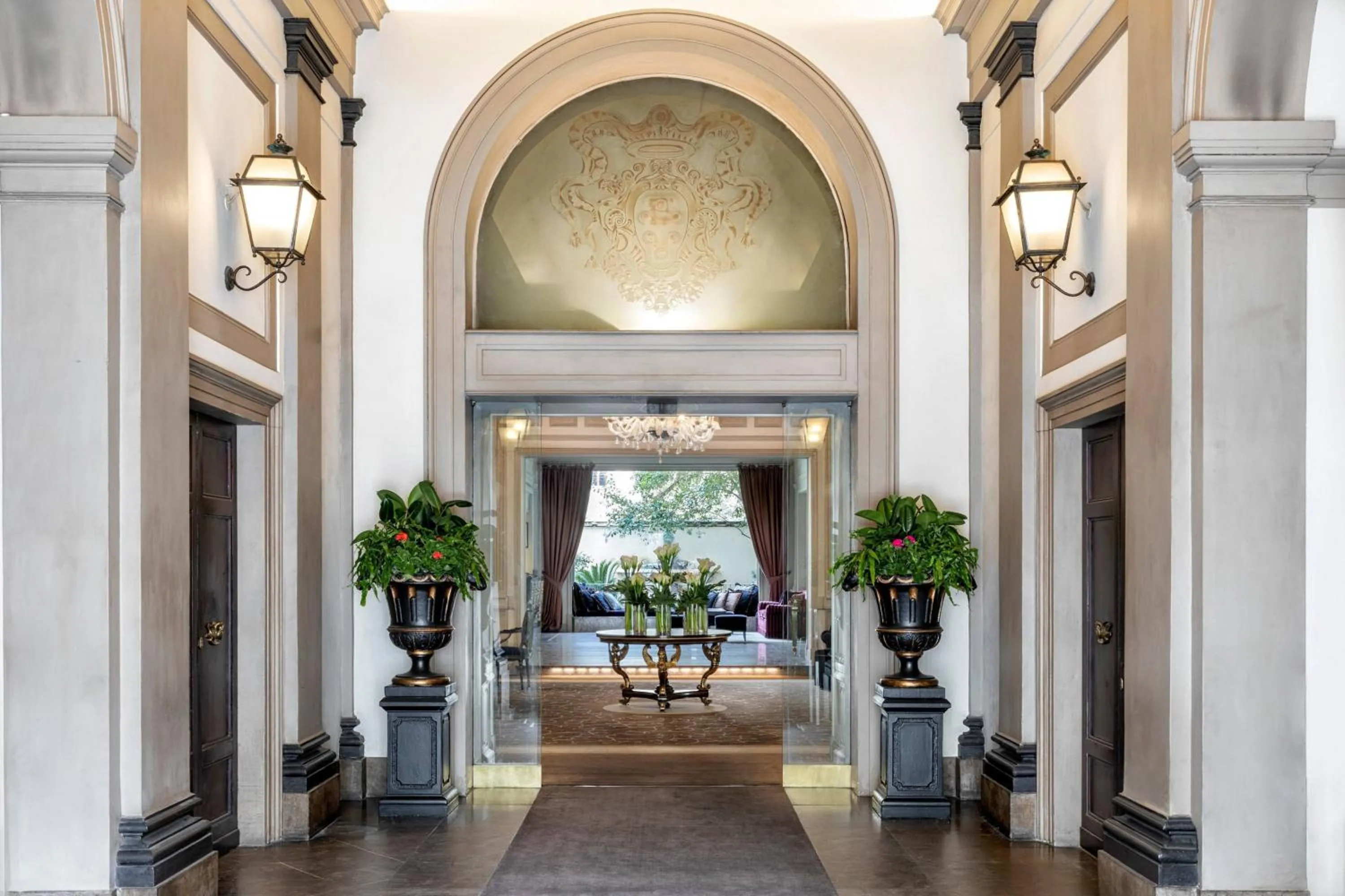 Lobby or reception in Sina Villa Medici, Autograph Collection