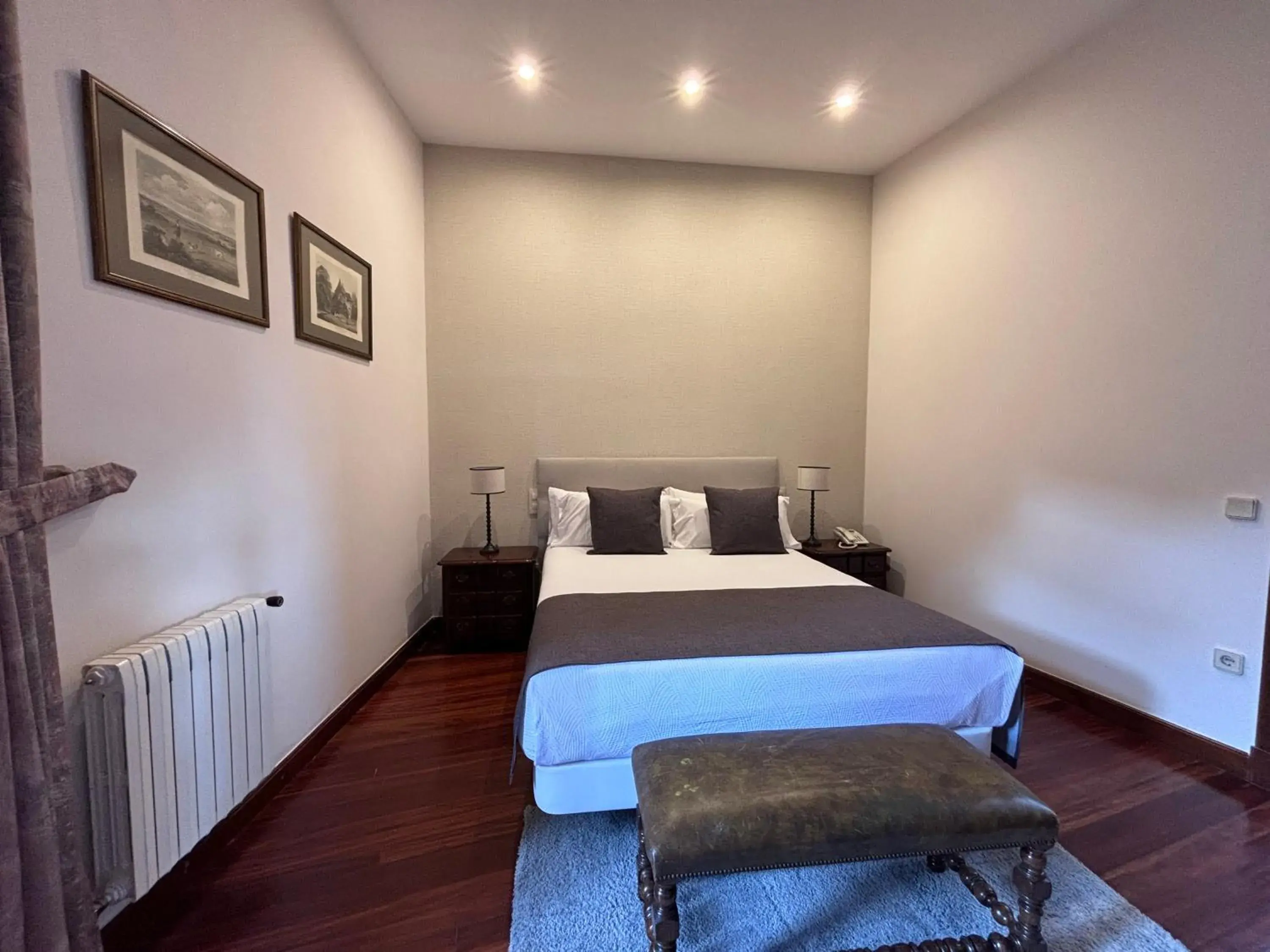 Double Room with Garden View in Hotel A Torre do Xudeu Double Room with Garden View in Hotel A Torre do Xudeu
