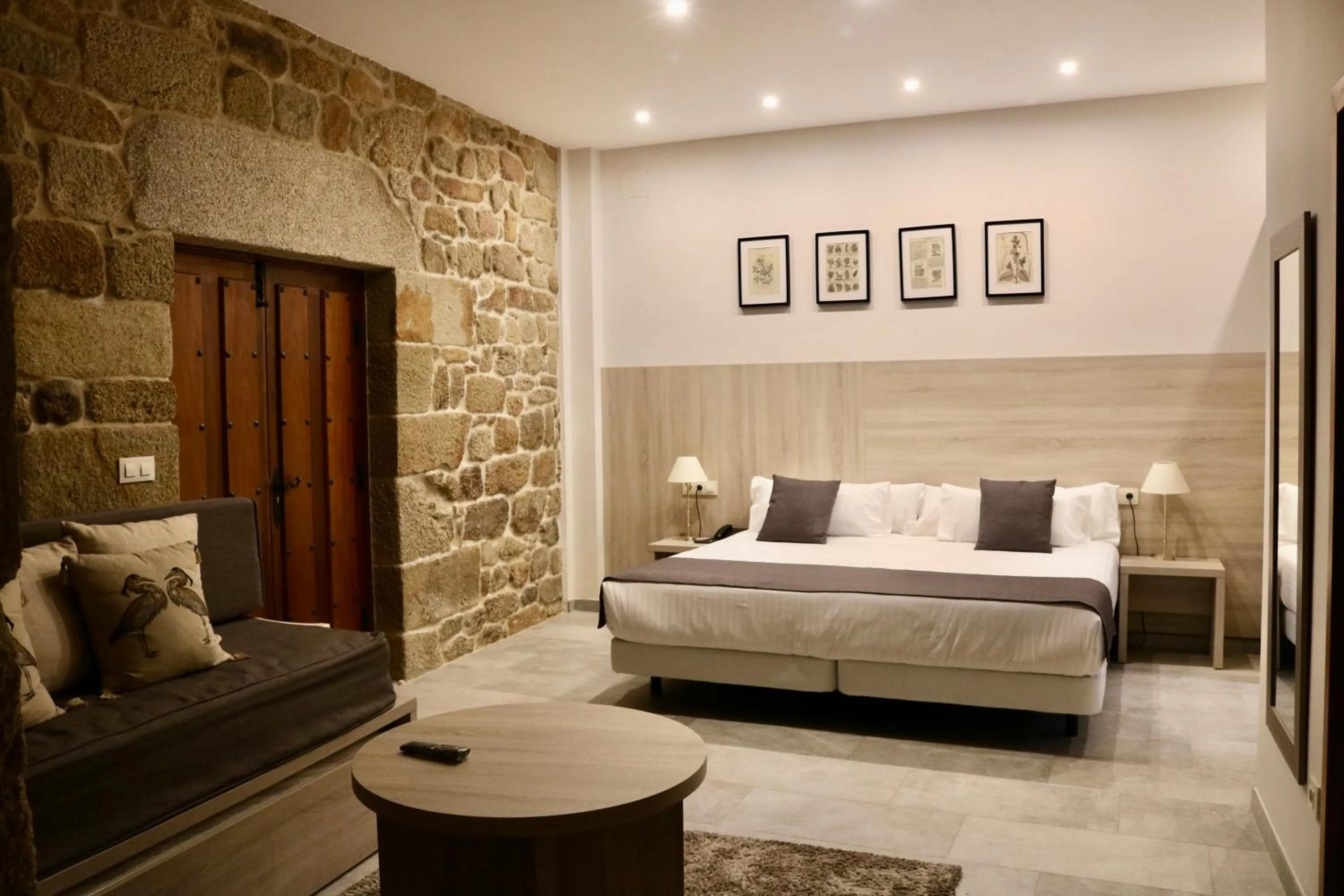 Large Double or Twin Room in Hotel A Torre do Xudeu
