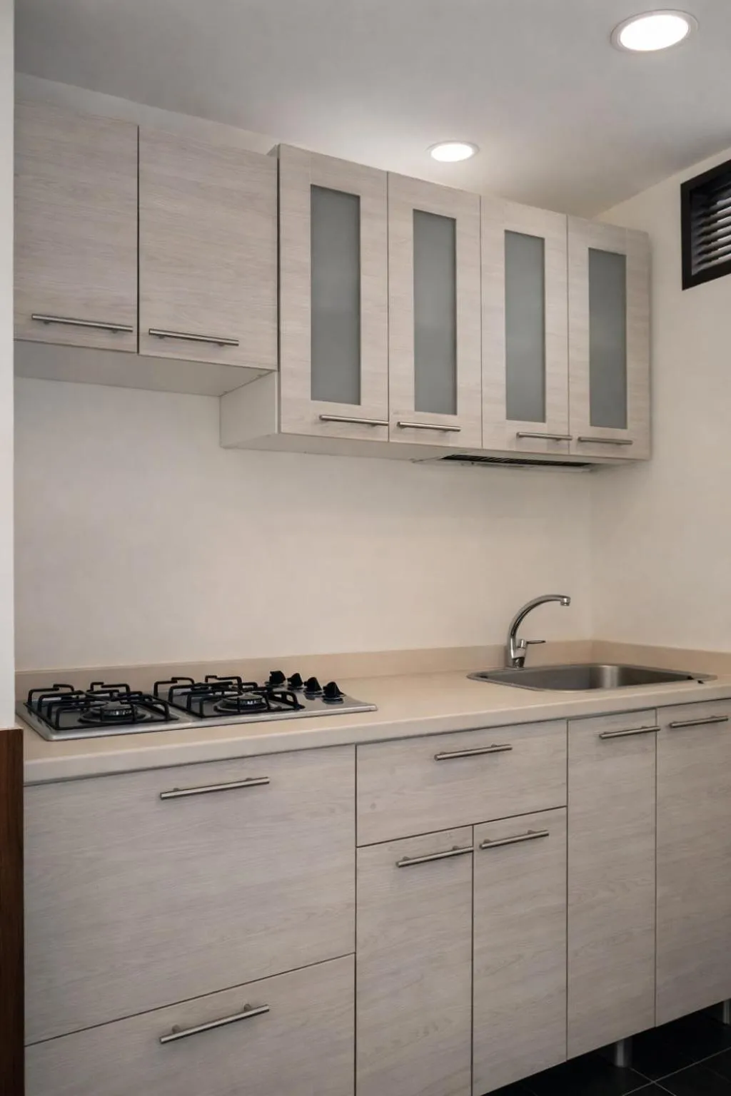 Kitchen or kitchenette in Seven Nights Hostel Cartagena